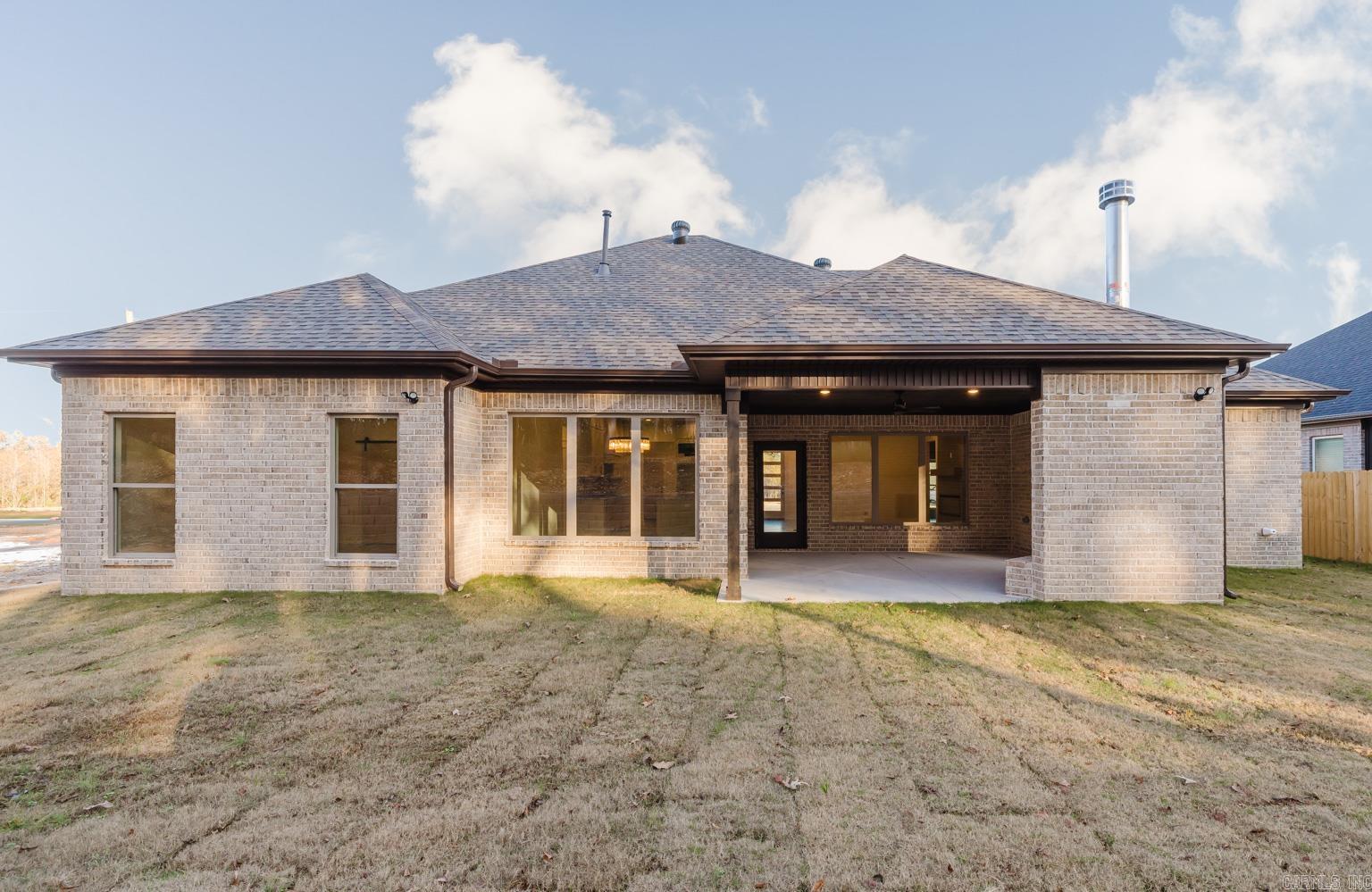 CREEKSIDE - Residential