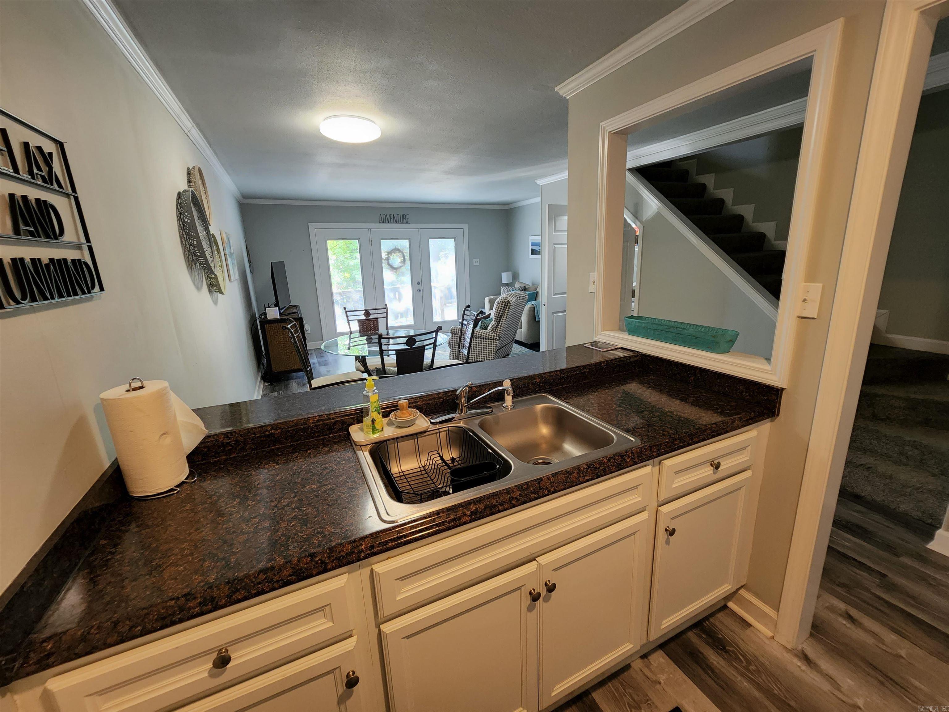 CHELSEA GLADE CONDO - Residential