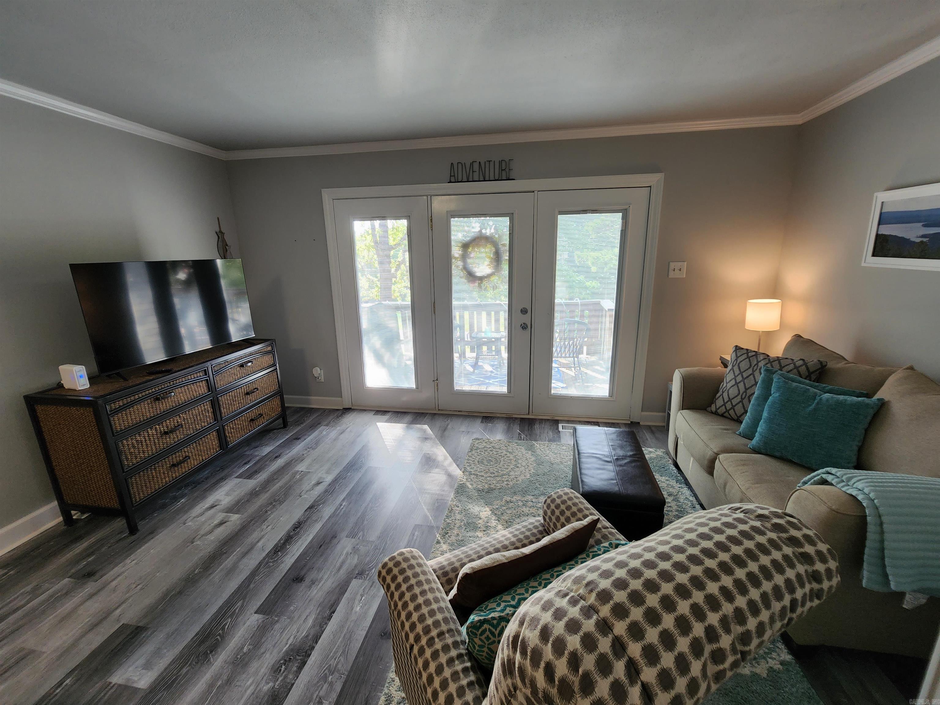CHELSEA GLADE CONDO - Residential