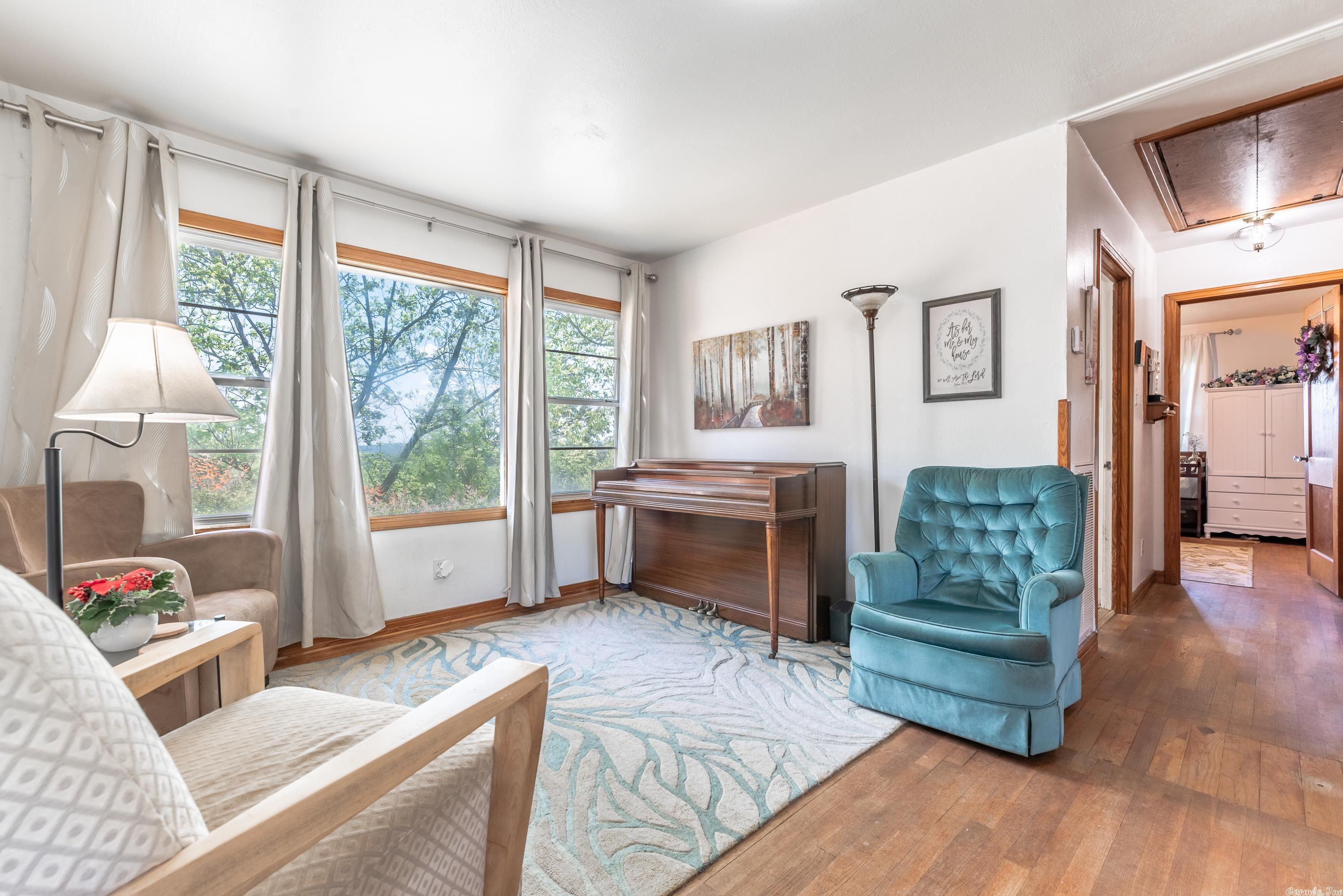 SKY WAY - Residential