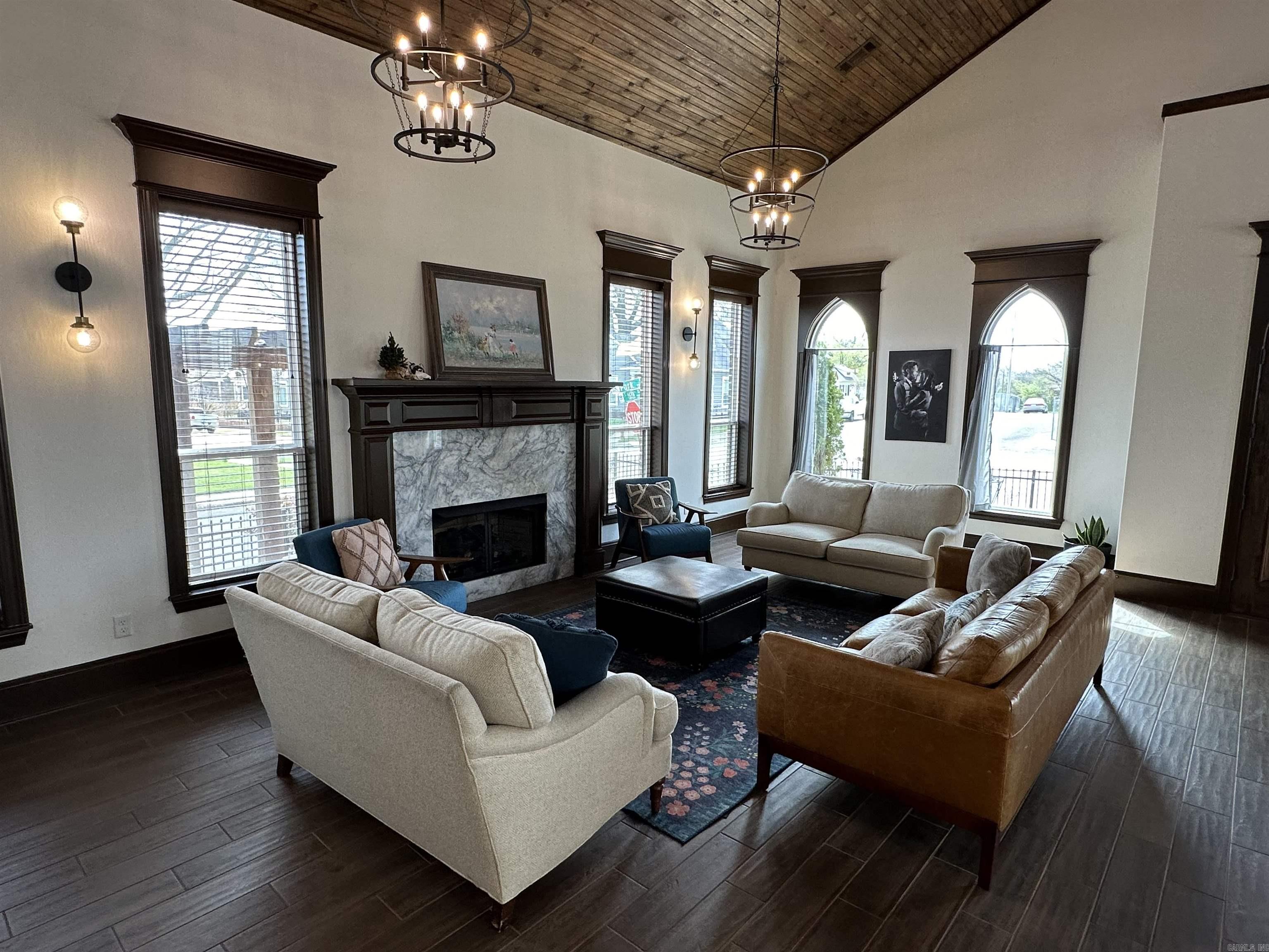 Macarthur Place Original - Residential Lease