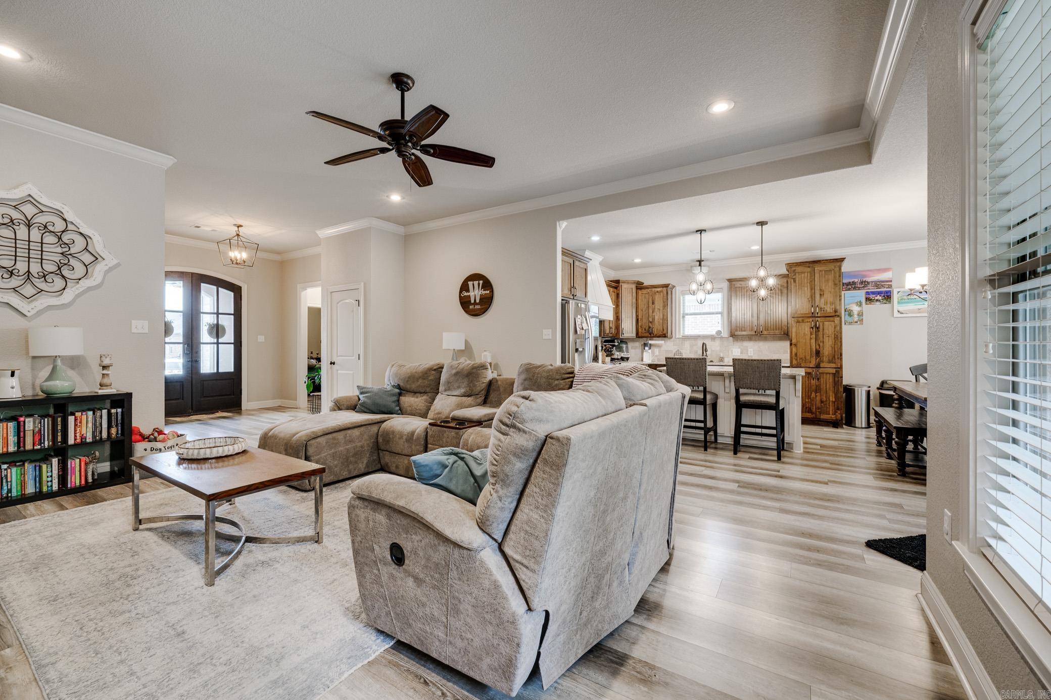 SALEM WOODS - Residential