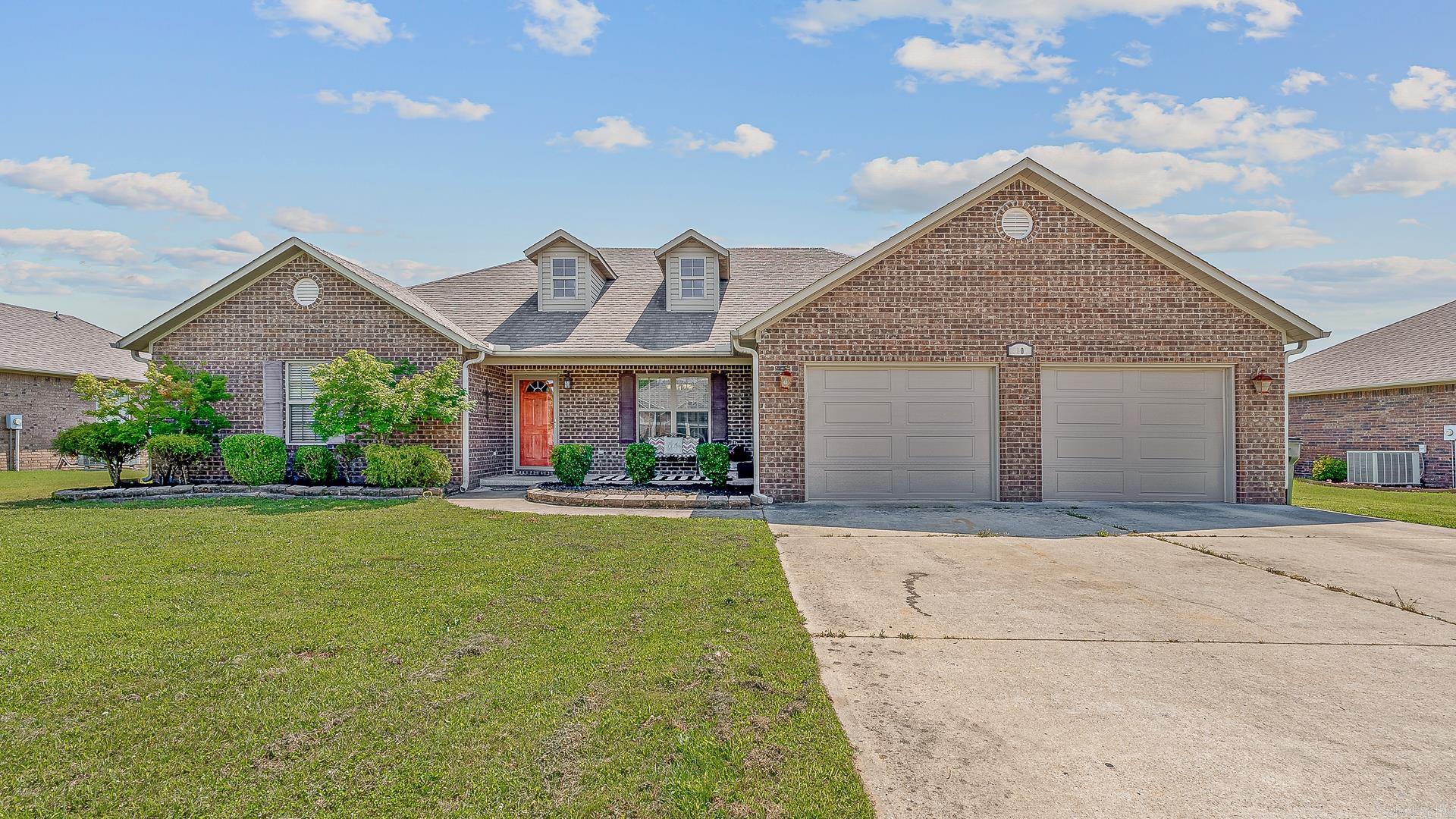 CARRIAGE HILL - Residential