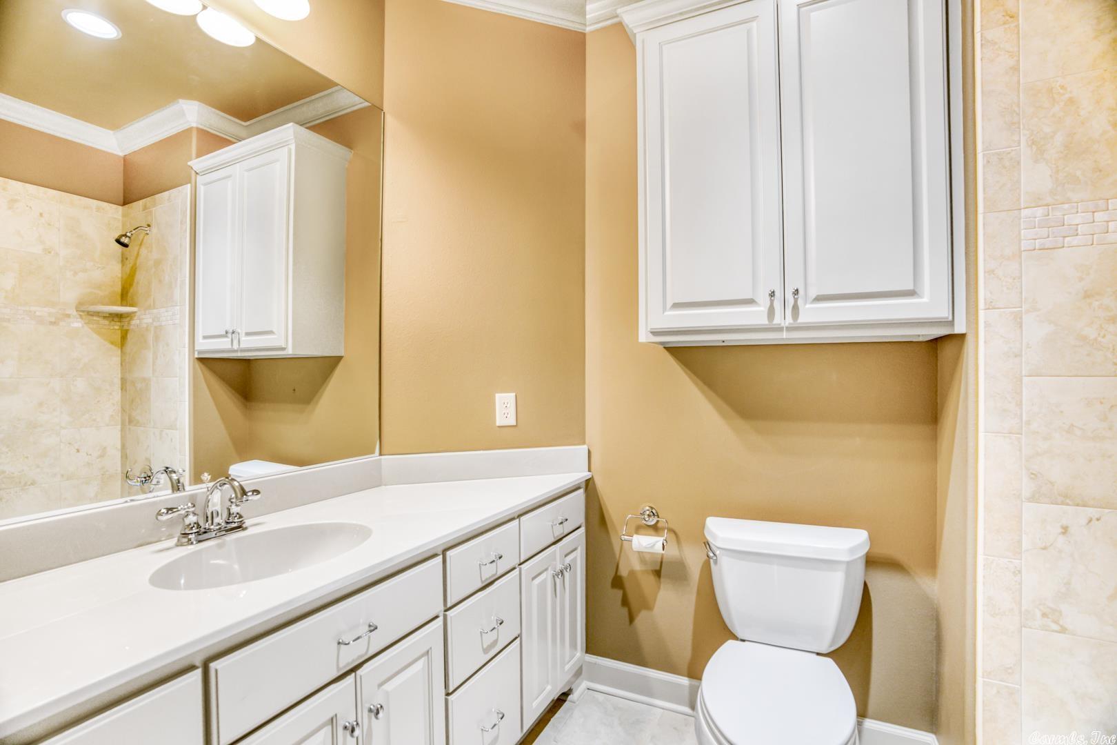 CHENAL DOWNS - Residential