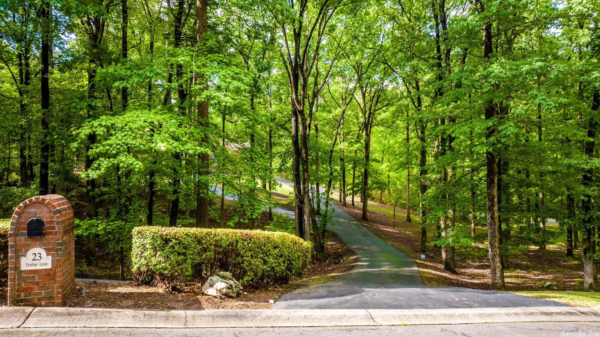 CHENAL DOWNS - Residential