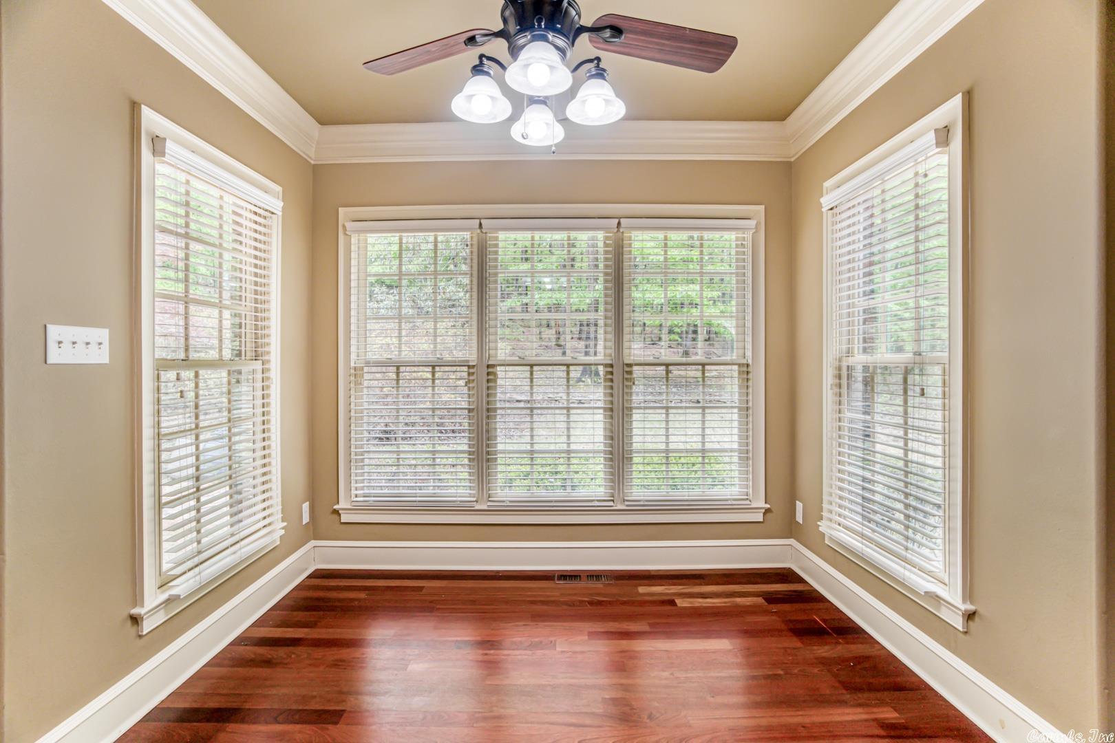 CHENAL DOWNS - Residential