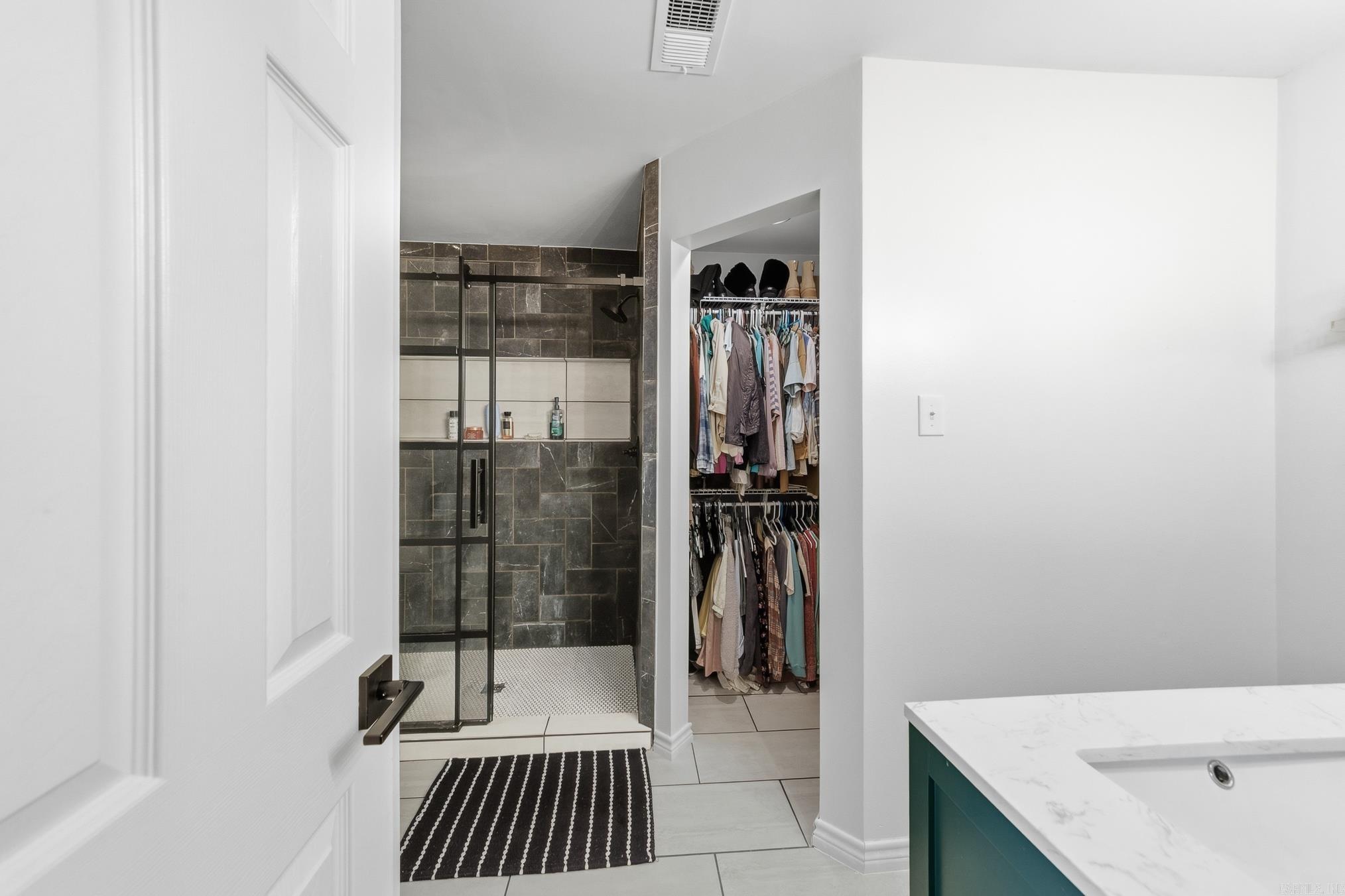 RAINWOOD - Residential