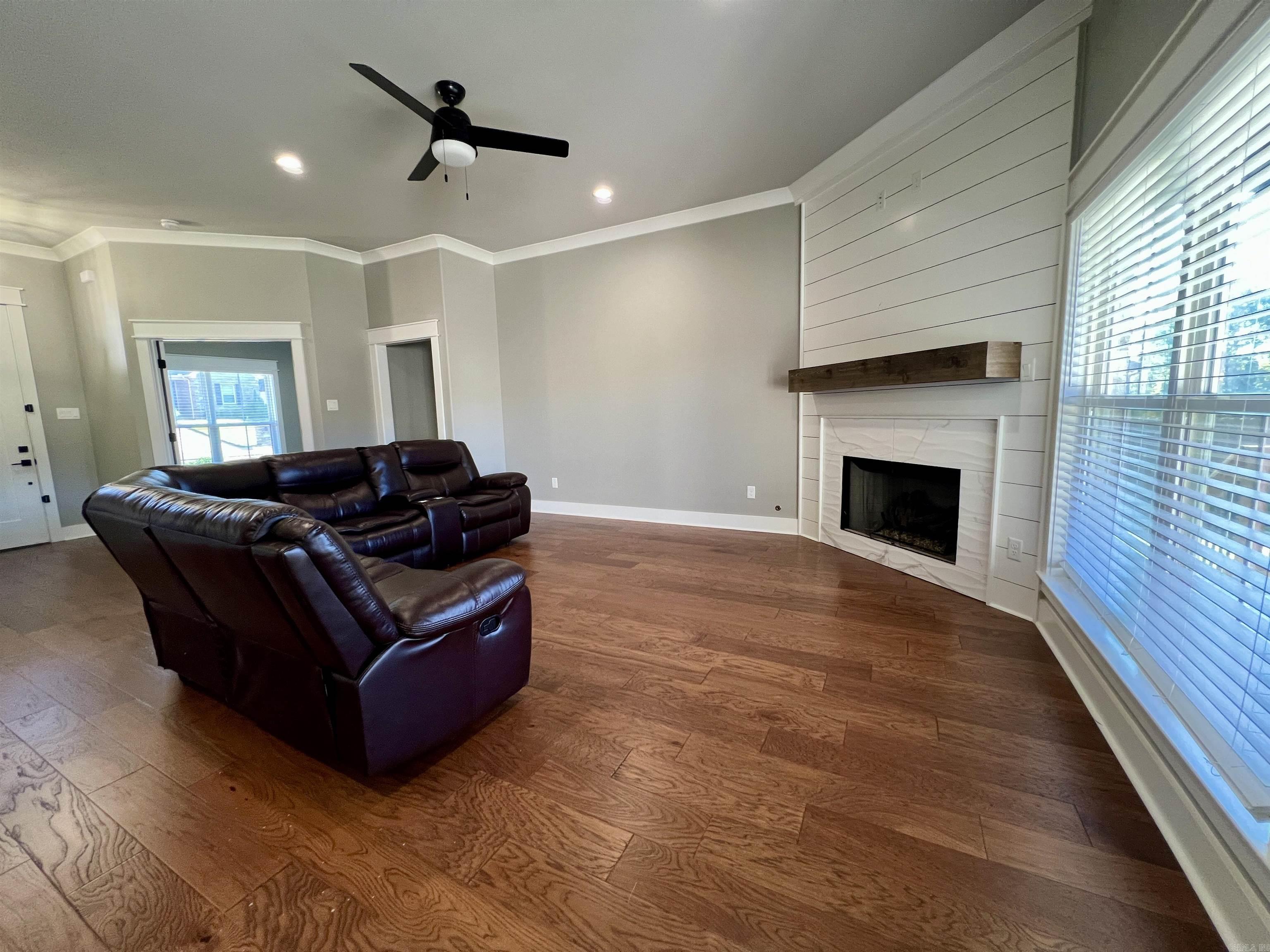 MILLERS GLENN - Residential Lease