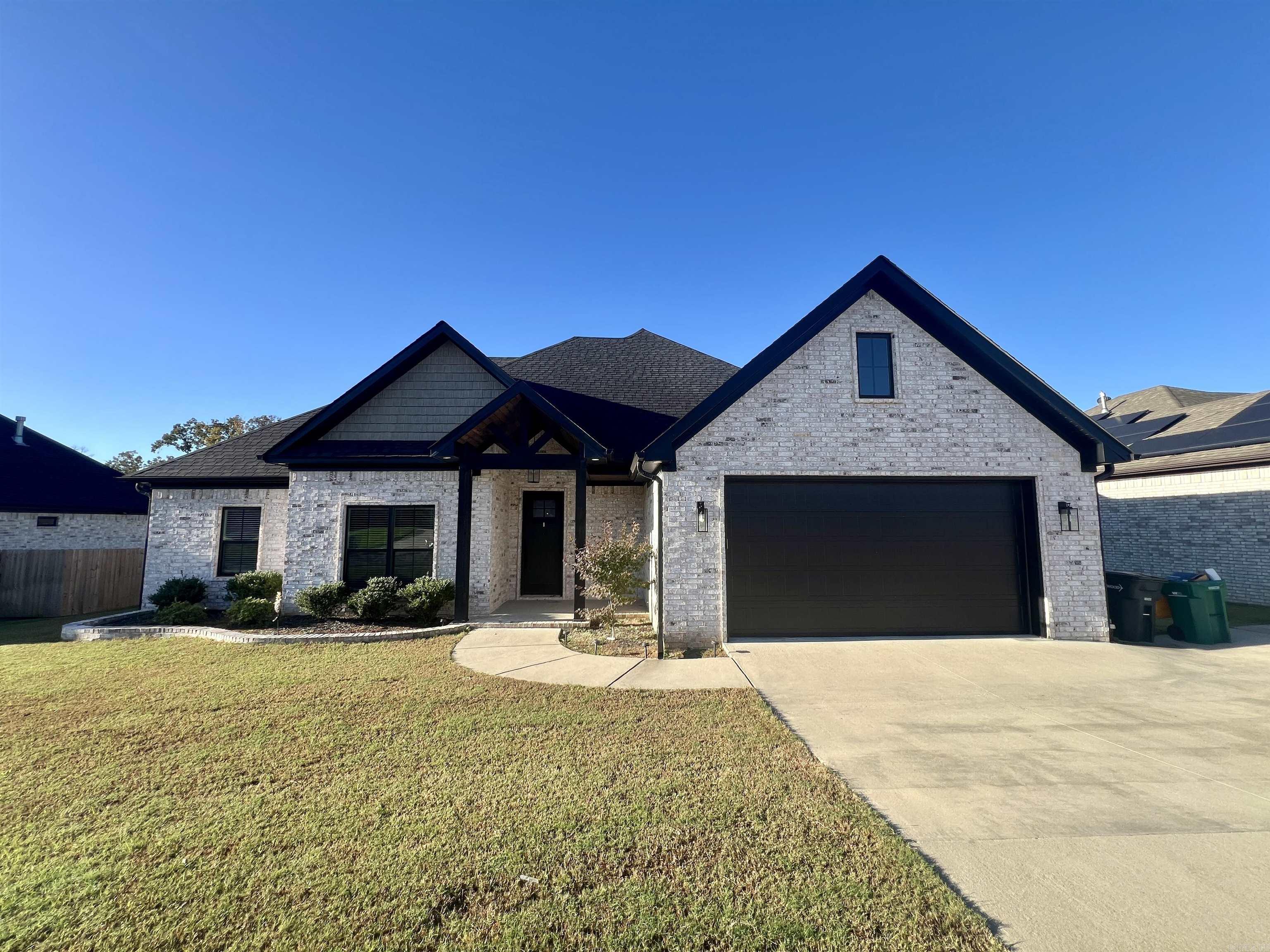 MILLERS GLENN - Residential Lease