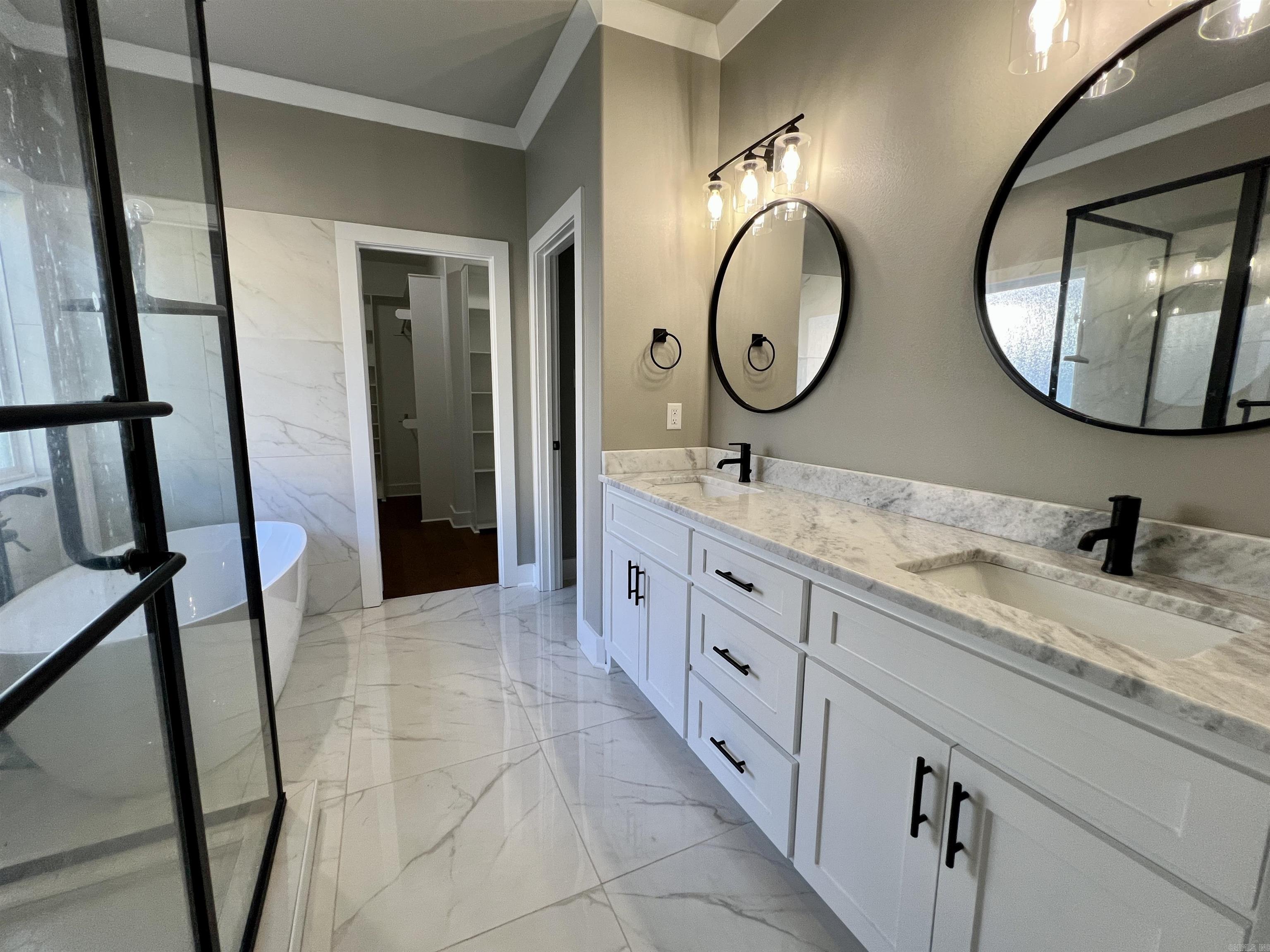 MILLERS GLENN - Residential Lease