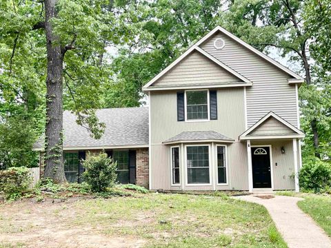 Photo of 3 Danube Dr, Maumelle, AR 72113 (MLS # 26014798)