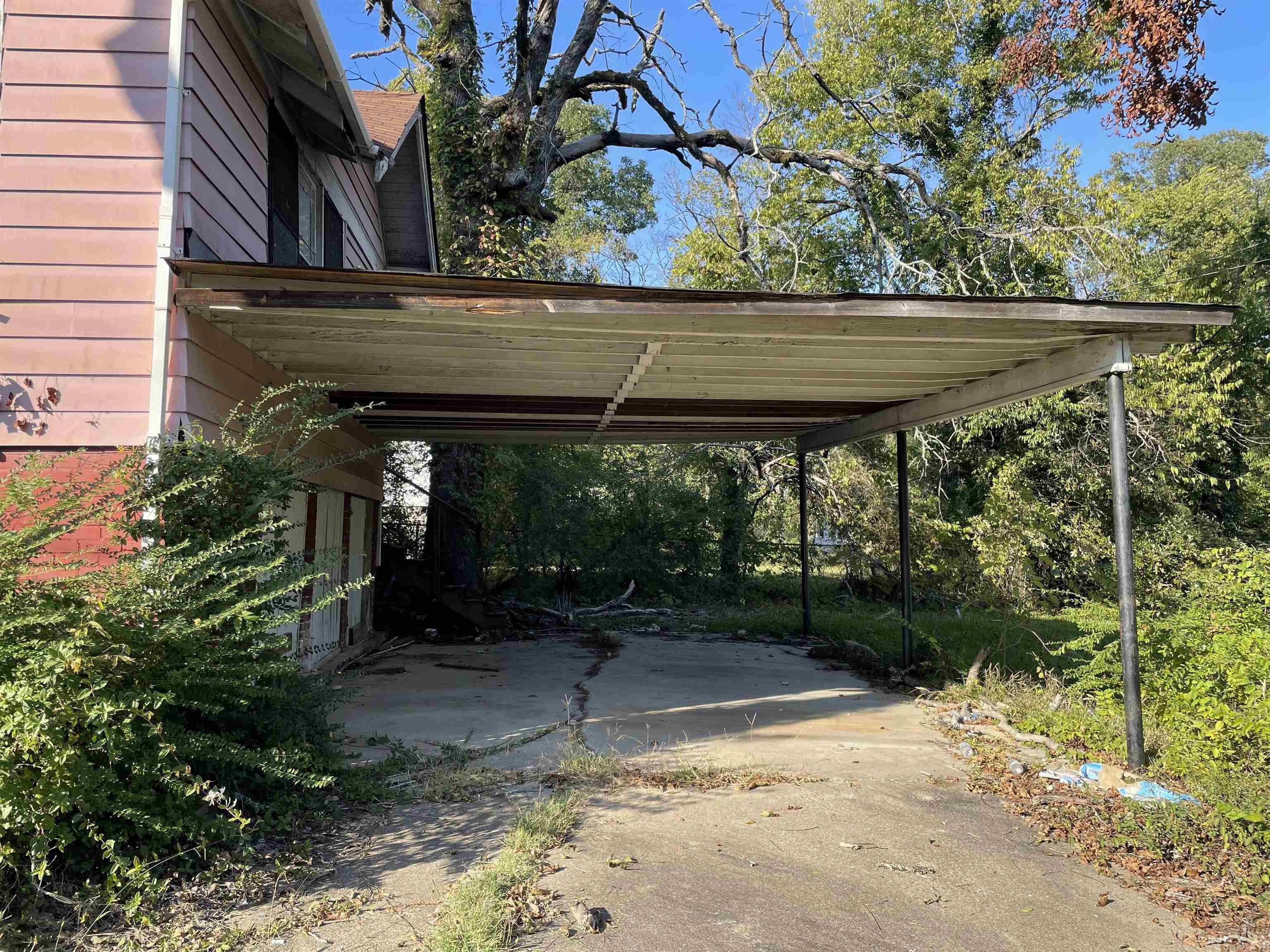 Jones & Worthen - Residential