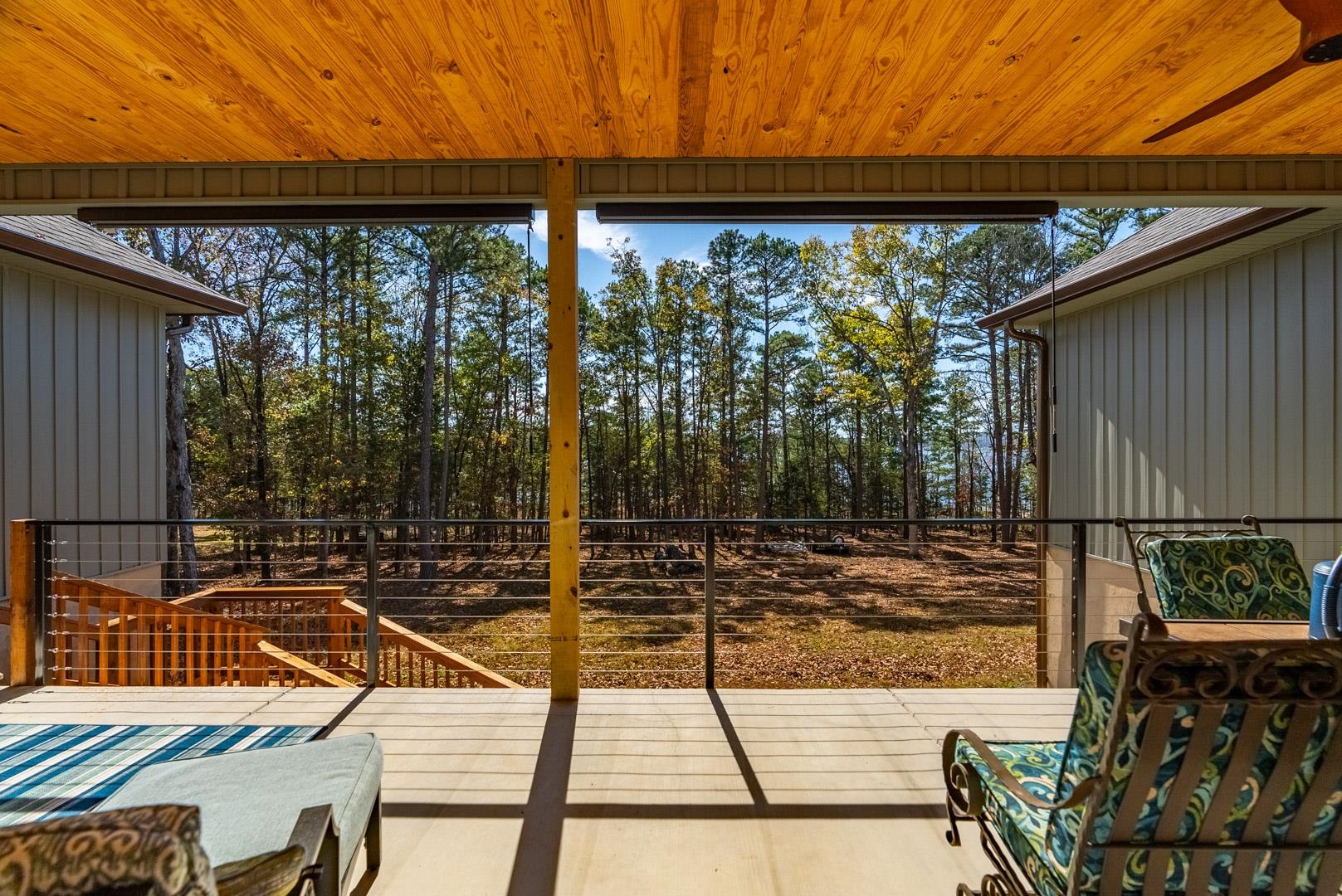 ENCHANTED PENINSULA - Residential