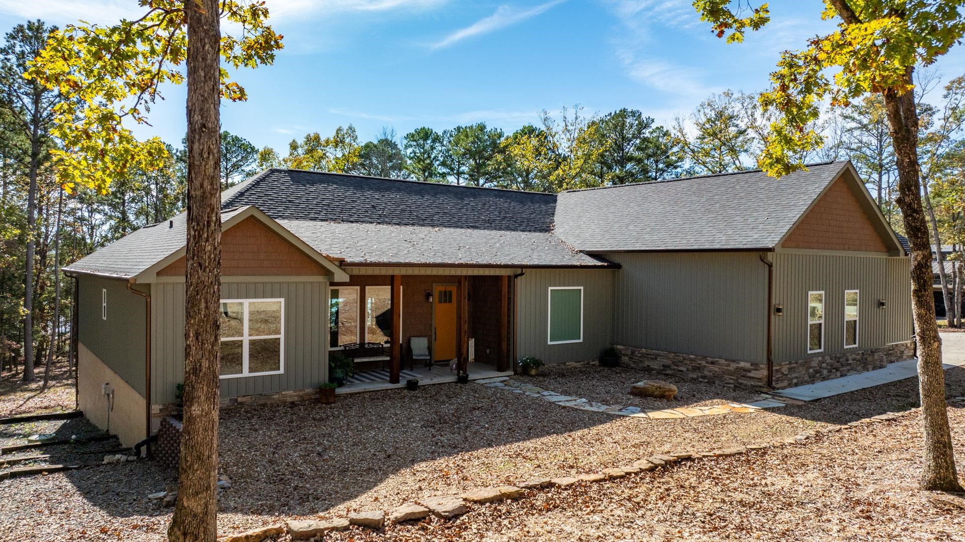 ENCHANTED PENINSULA - Residential