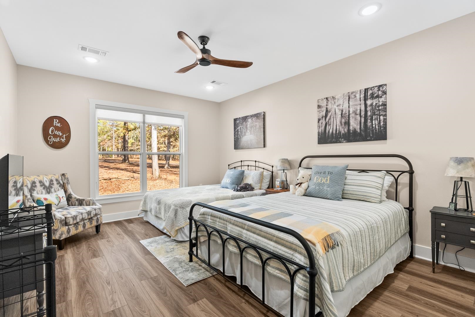 ENCHANTED PENINSULA - Residential