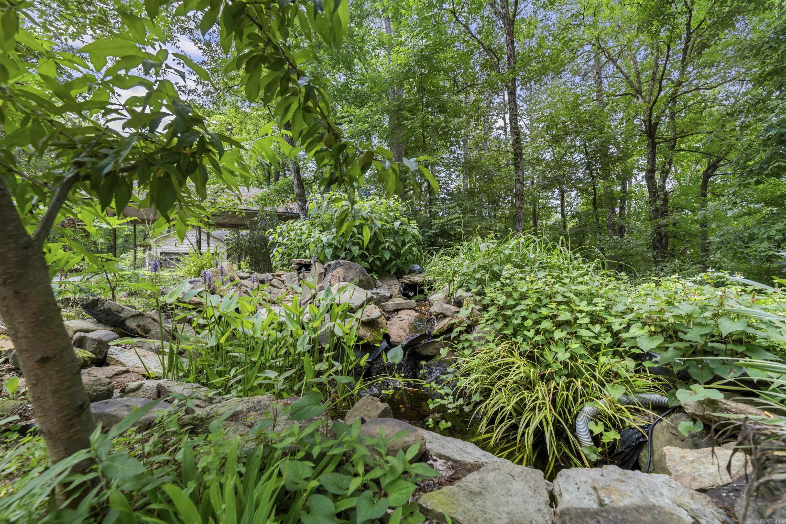 LAKE FOREST ESTATES - LAKE - Residential