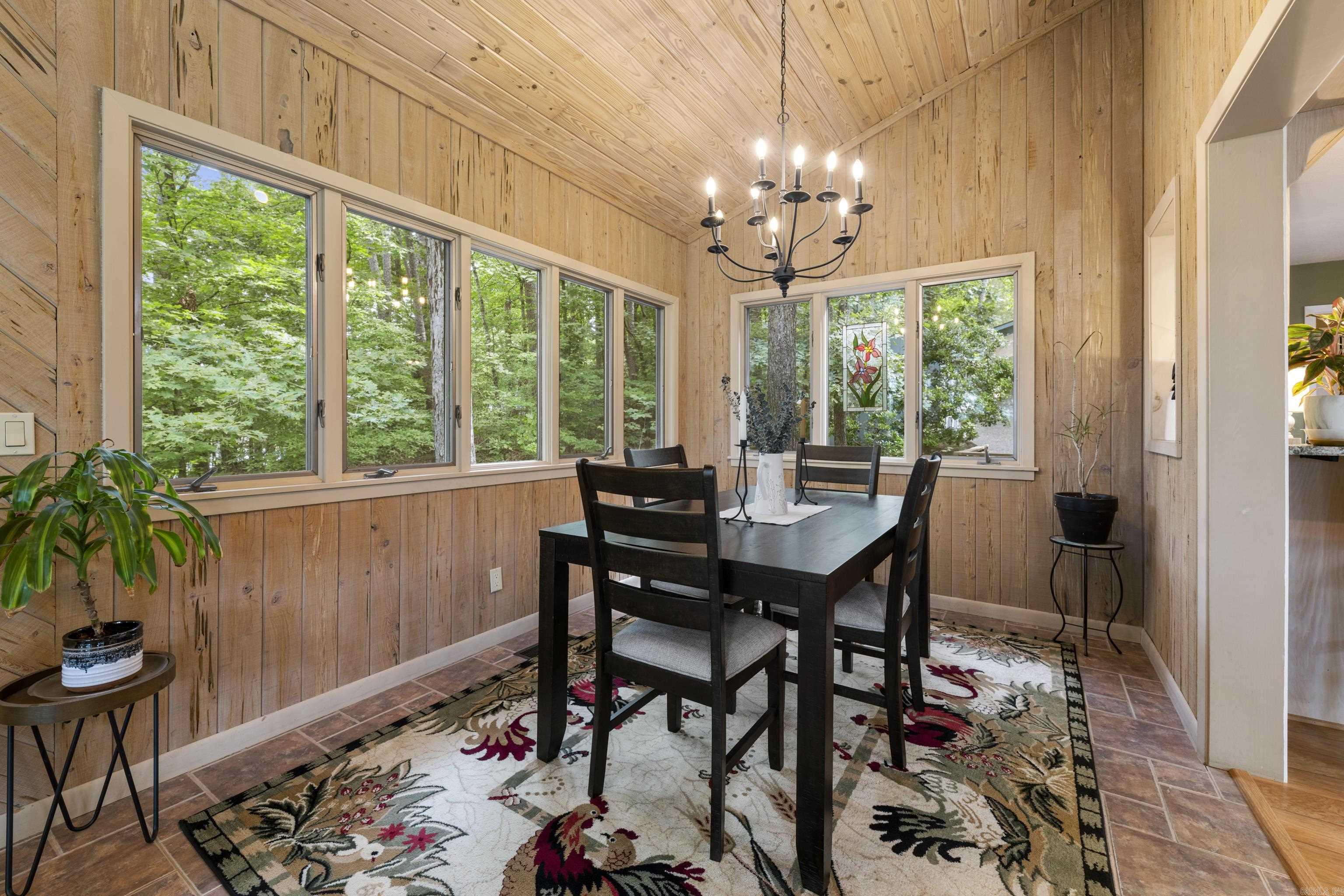 LAKE FOREST ESTATES - LAKE - Residential