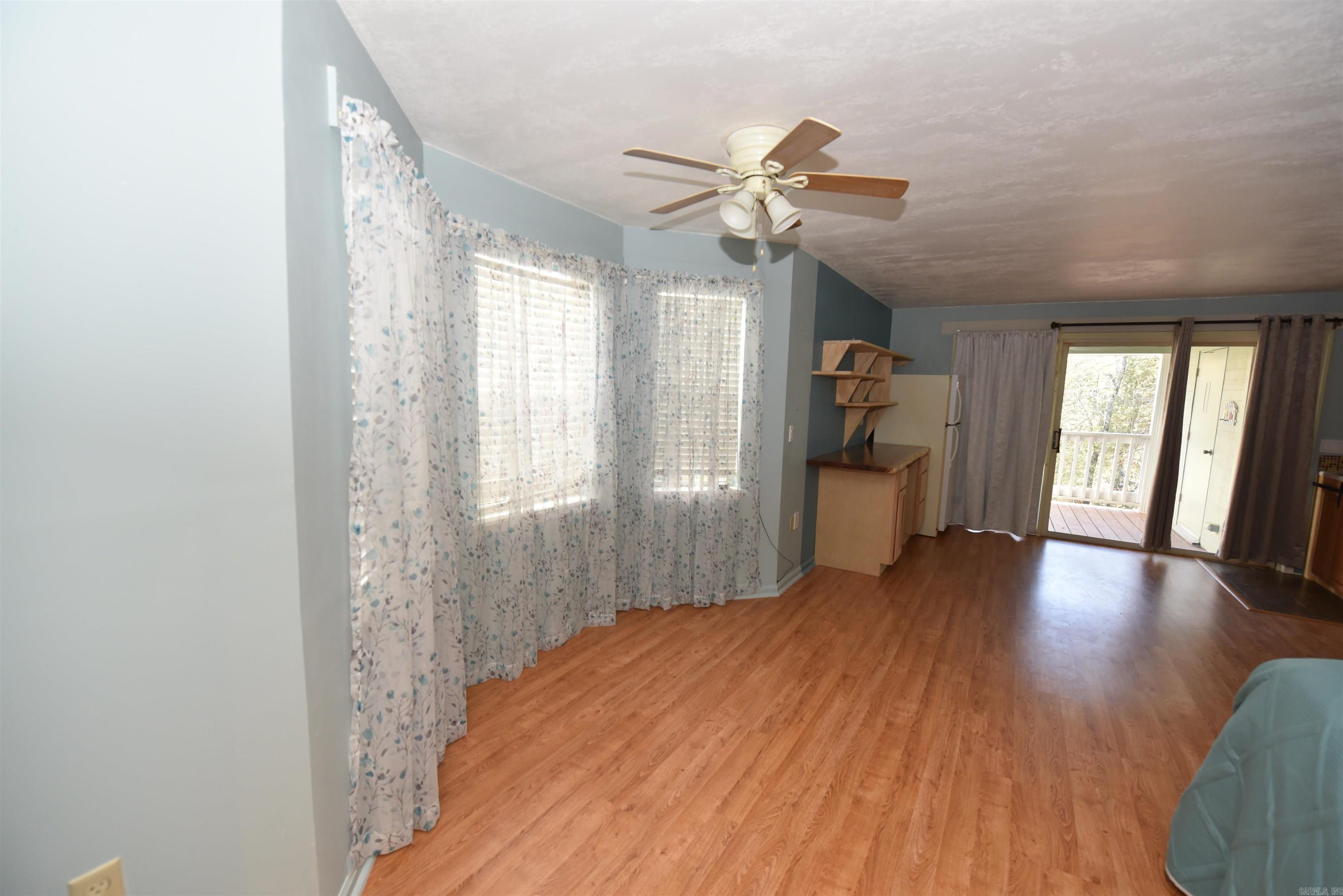 SUMMERHILL PLACE CONDOS - Residential