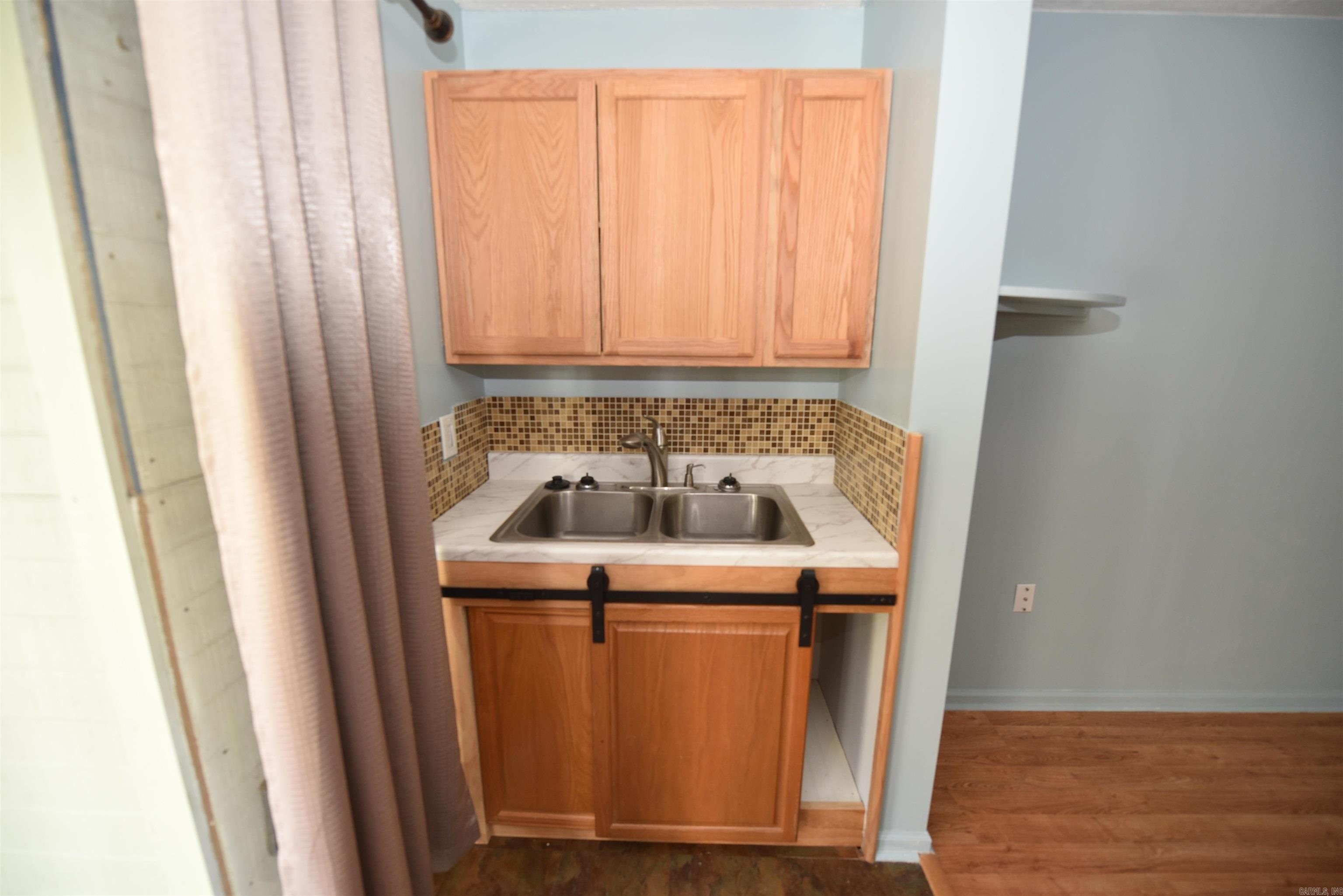 SUMMERHILL PLACE CONDOS - Residential
