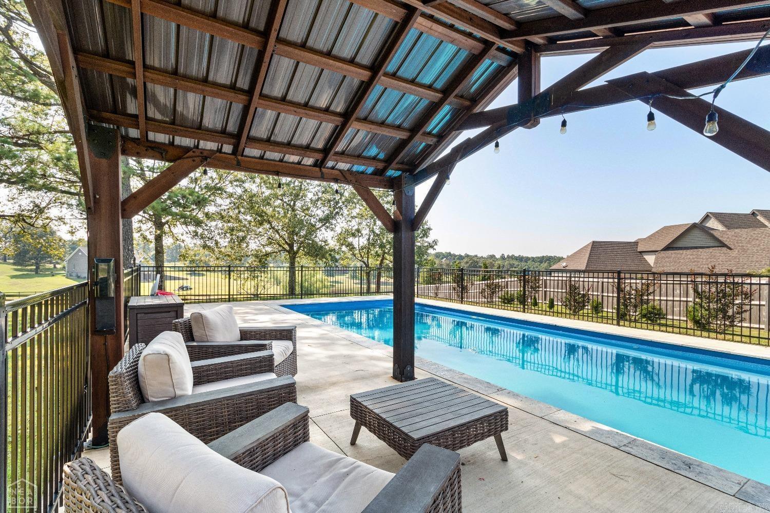 TERRA HILLS - Residential