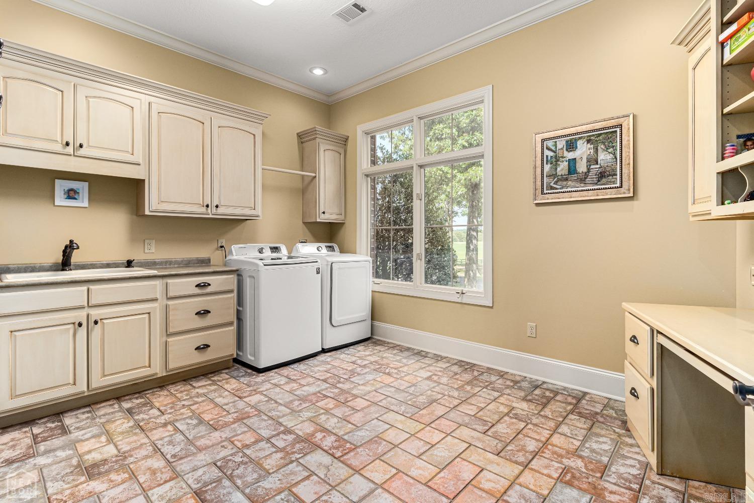 TERRA HILLS - Residential