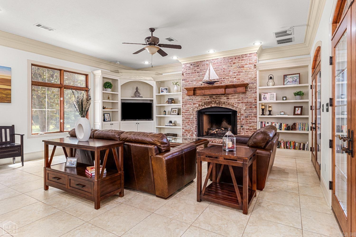 TERRA HILLS - Residential