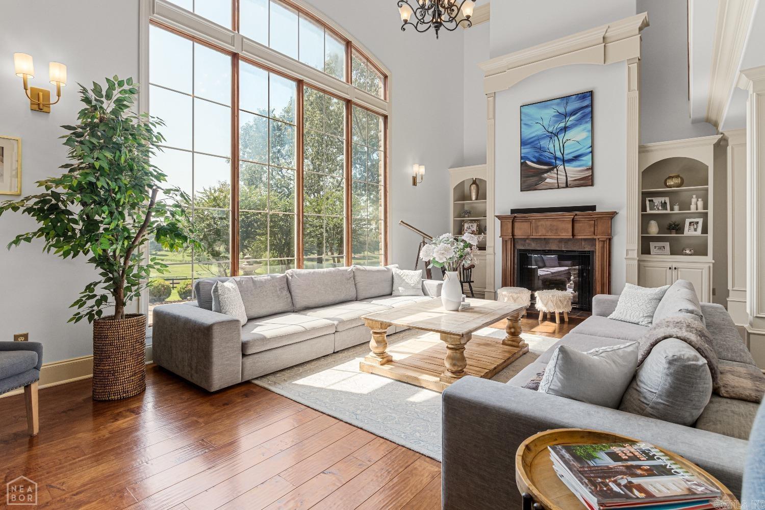 TERRA HILLS - Residential