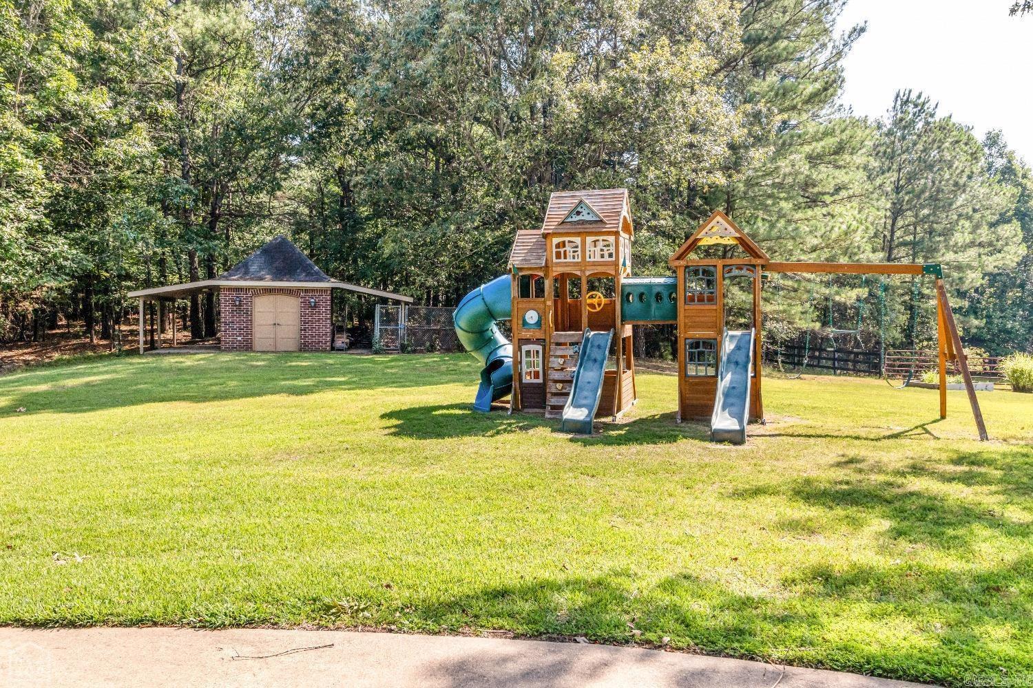 TERRA HILLS - Residential