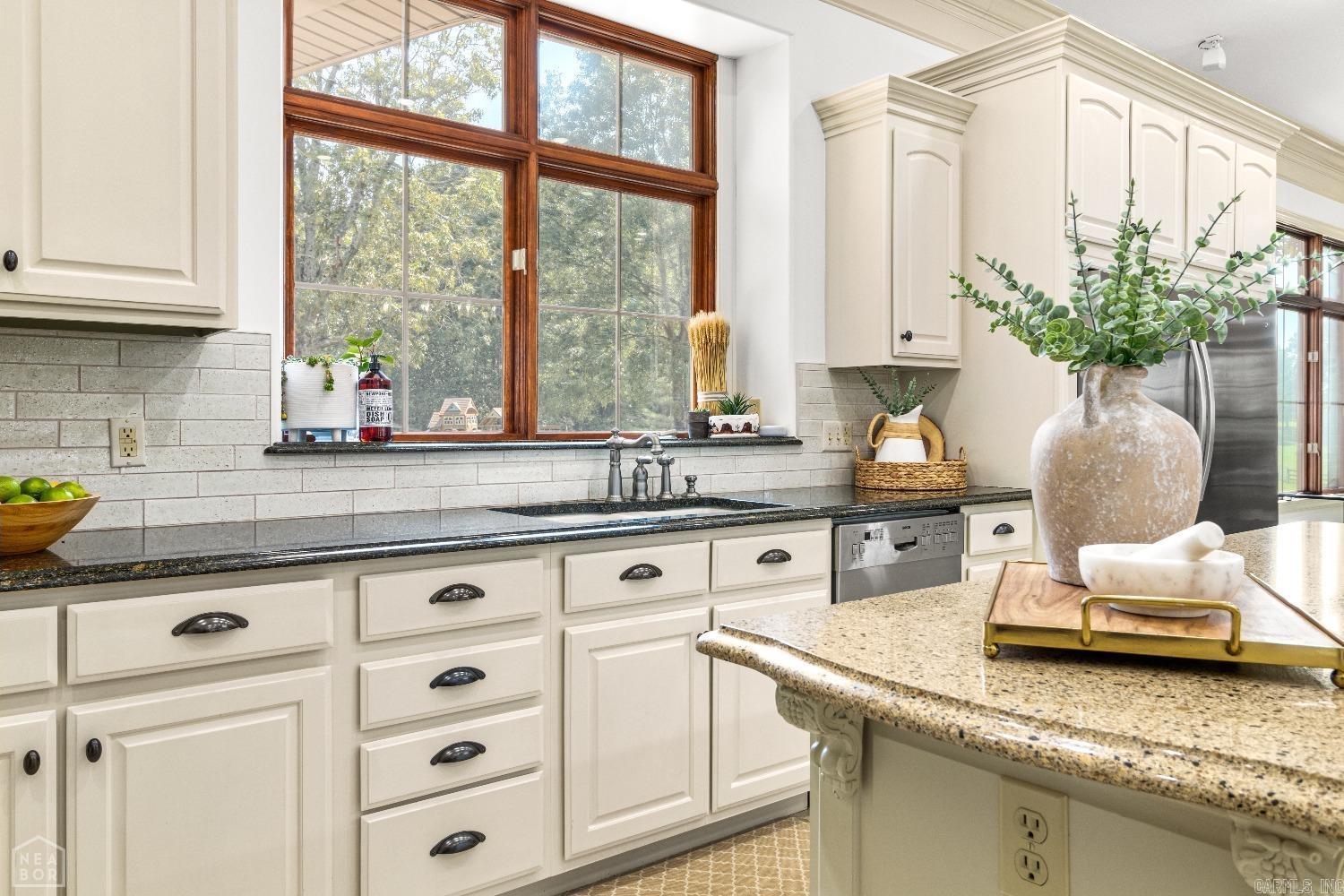 TERRA HILLS - Residential