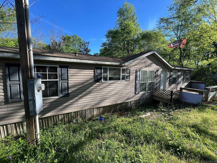 Investor Special! 3 bed 2 bath in need of some TLC! Would make a great rental!