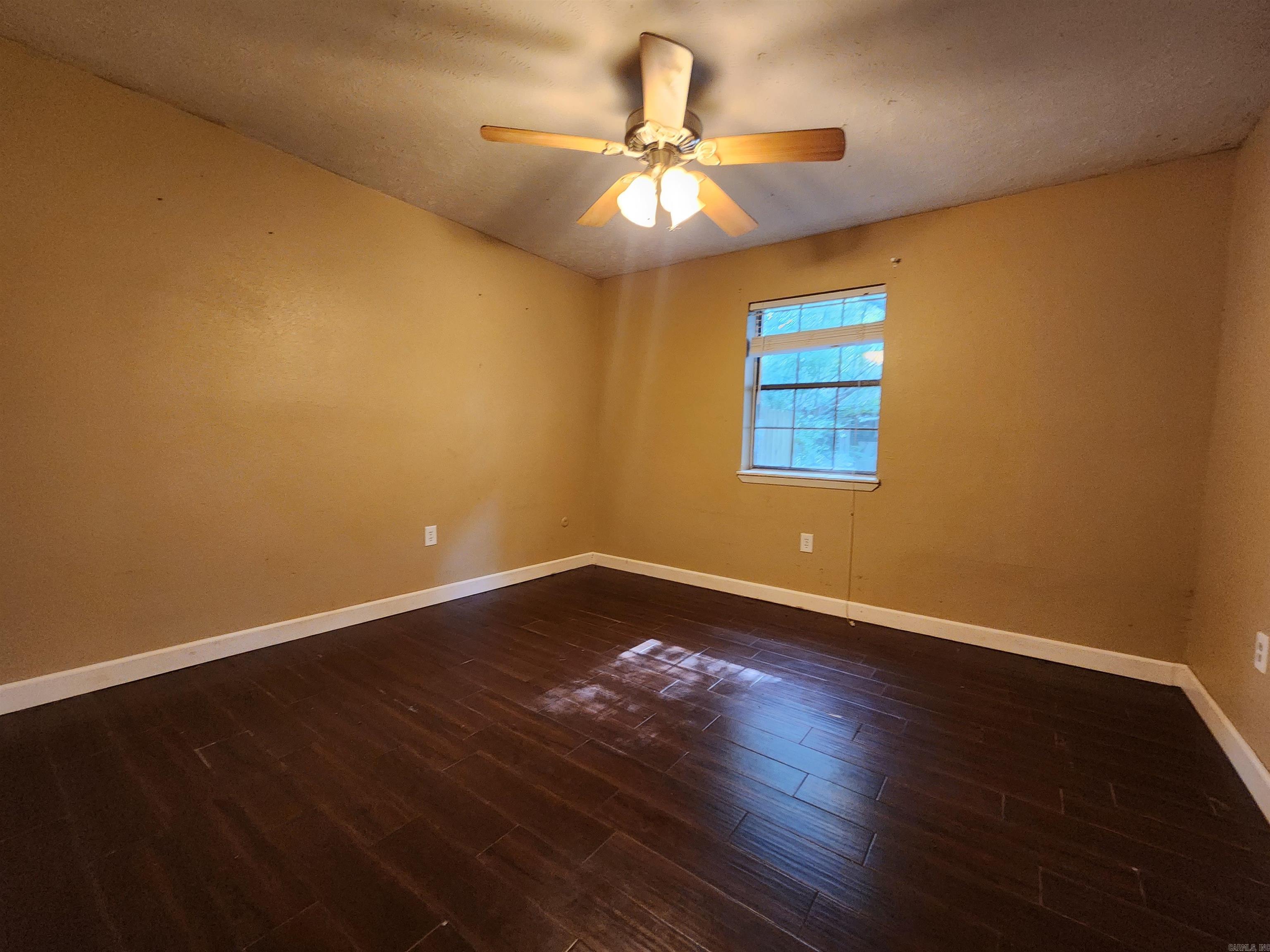 CREEKWOOD - Residential