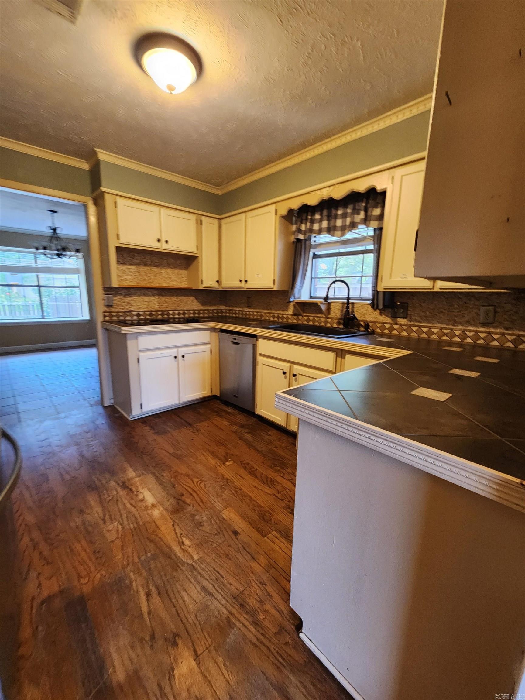 CREEKWOOD - Residential