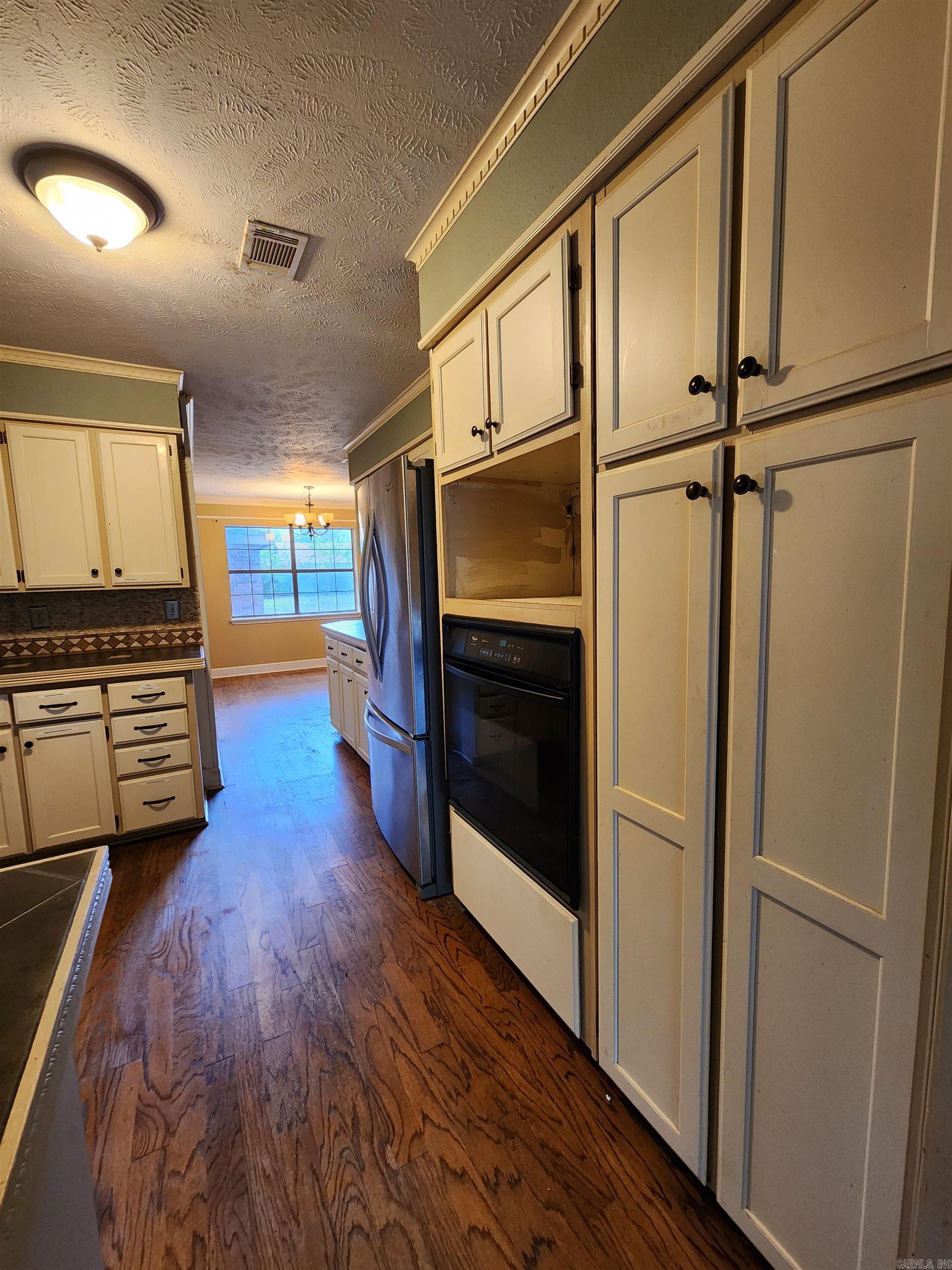 CREEKWOOD - Residential