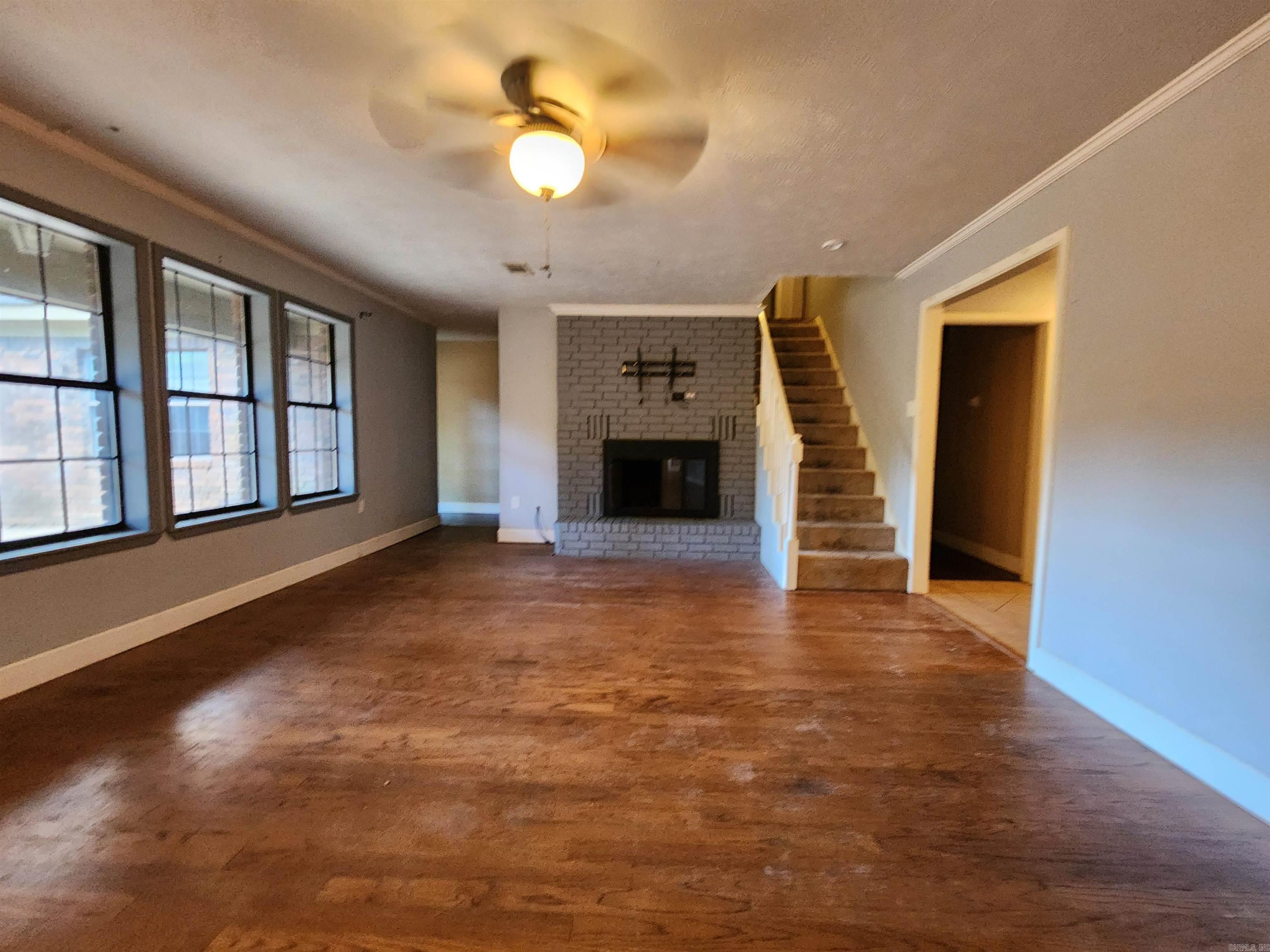 CREEKWOOD - Residential