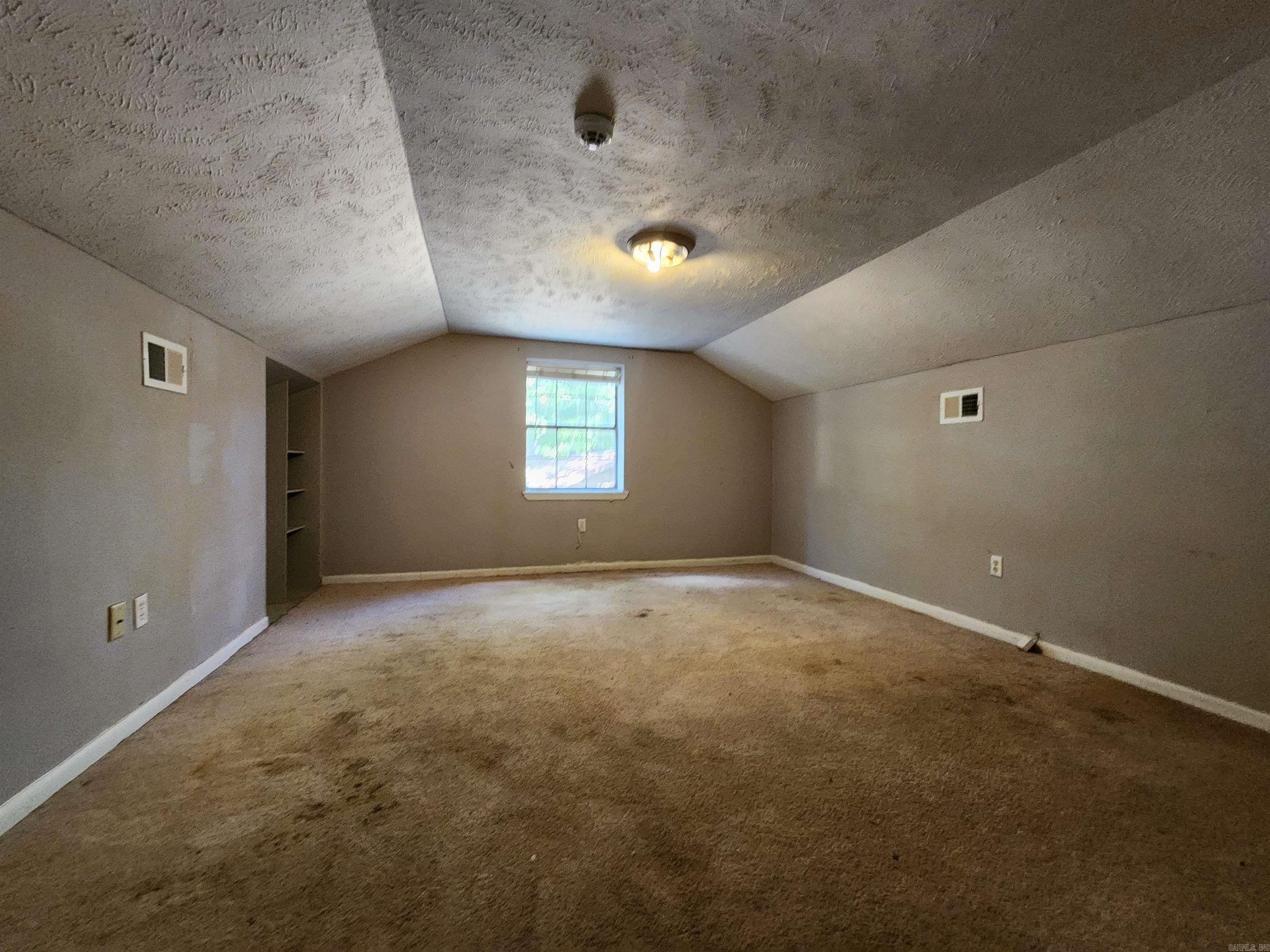 CREEKWOOD - Residential