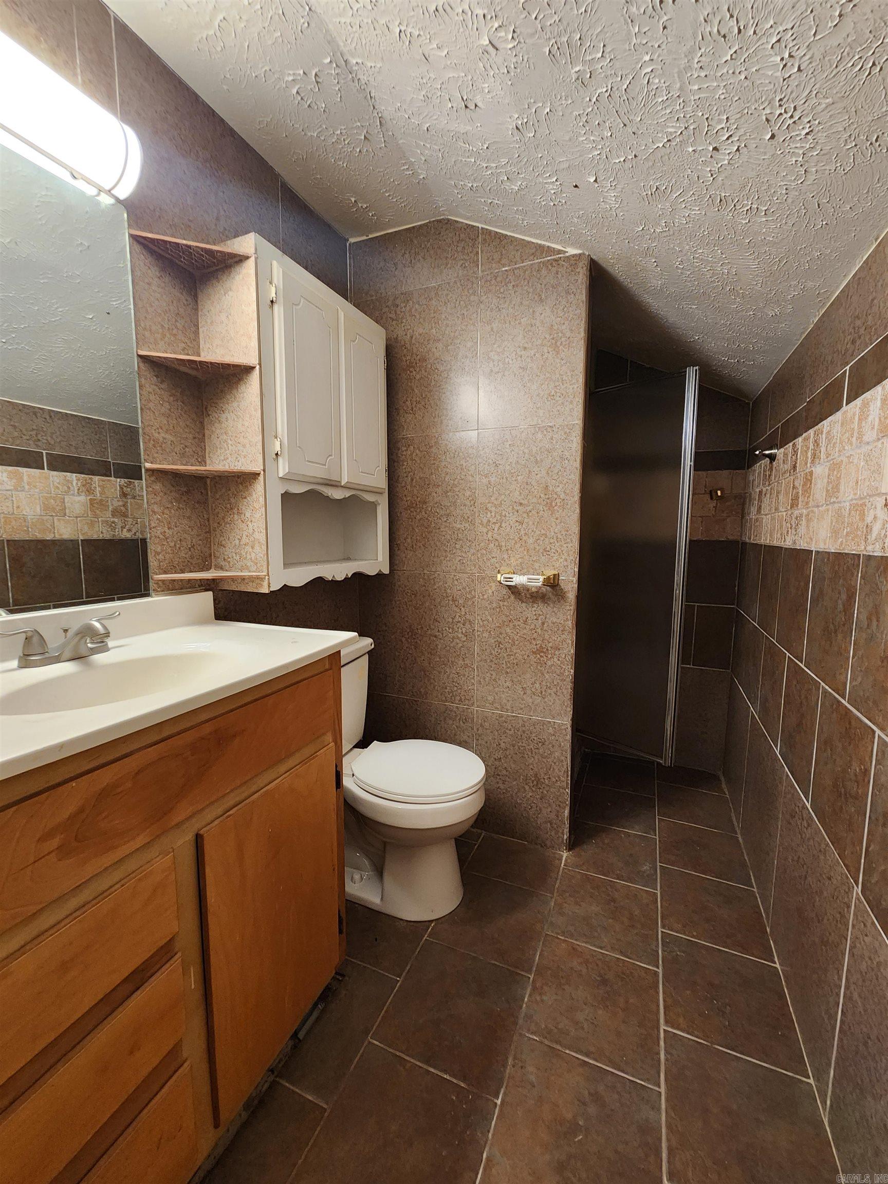 CREEKWOOD - Residential