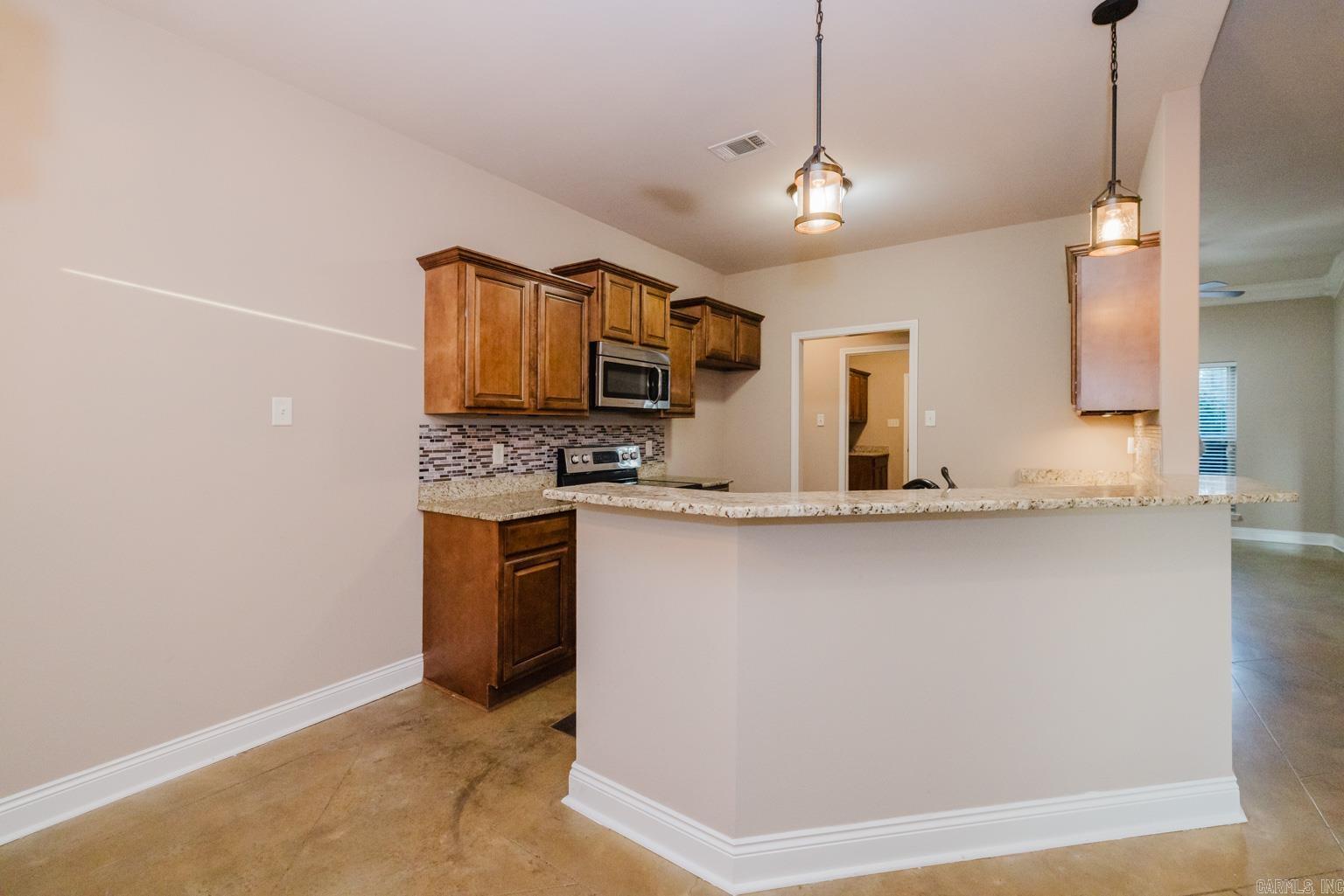 SPRINGHILL VILLAGE - Residential