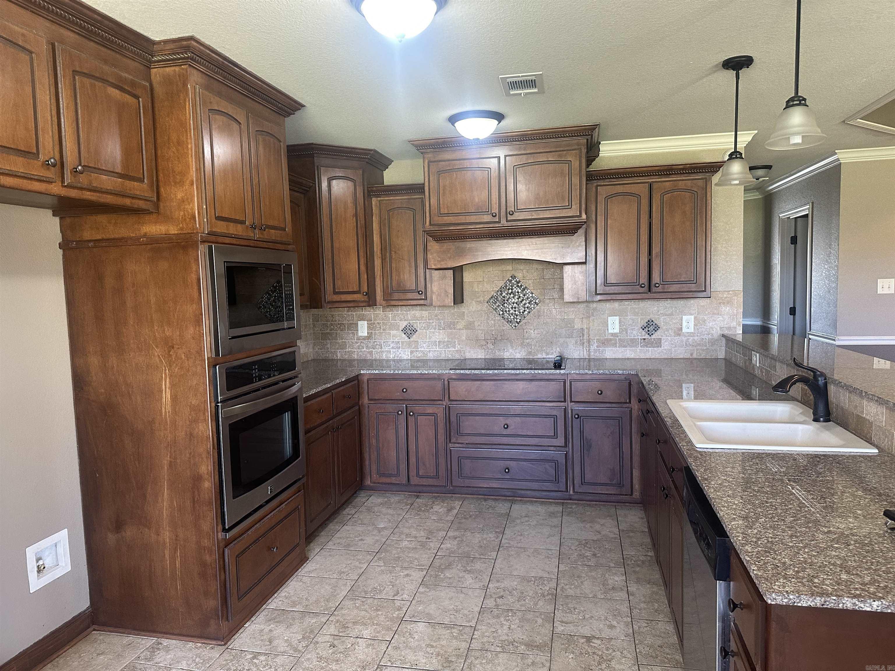 Bobwhite - Residential