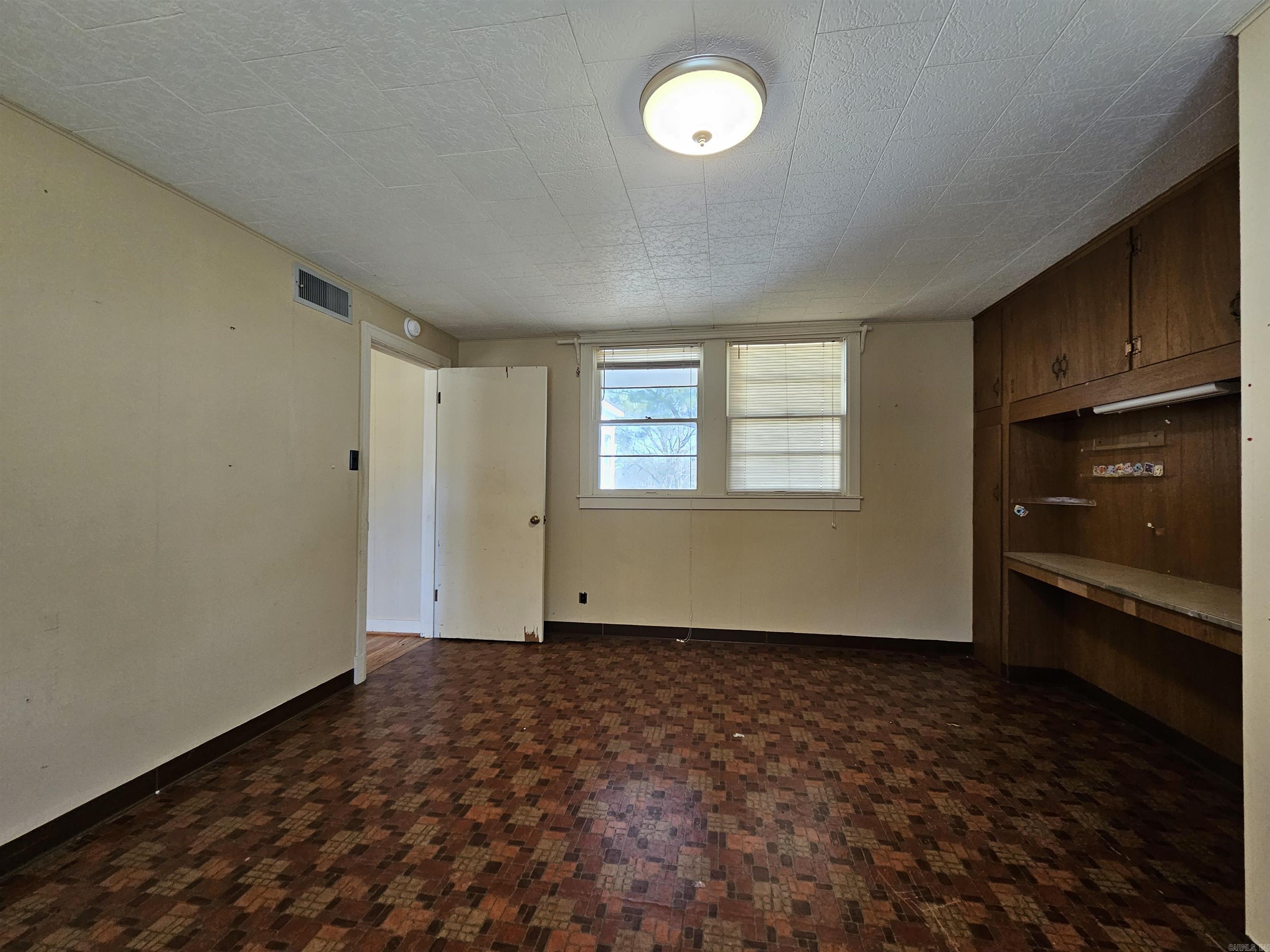 CHRISTIAN COLLEGE - Residential