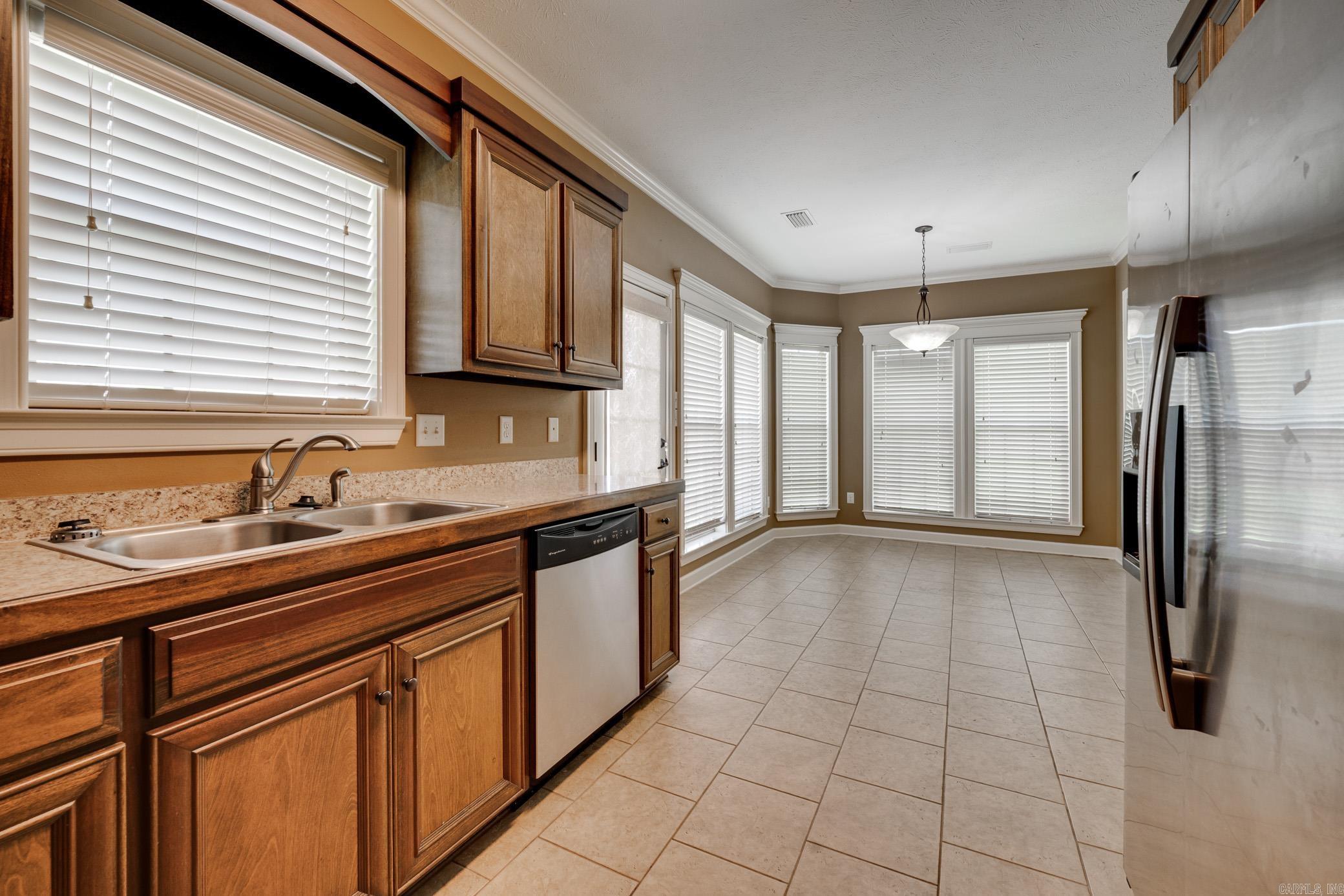 Oak Tree Circle - Residential