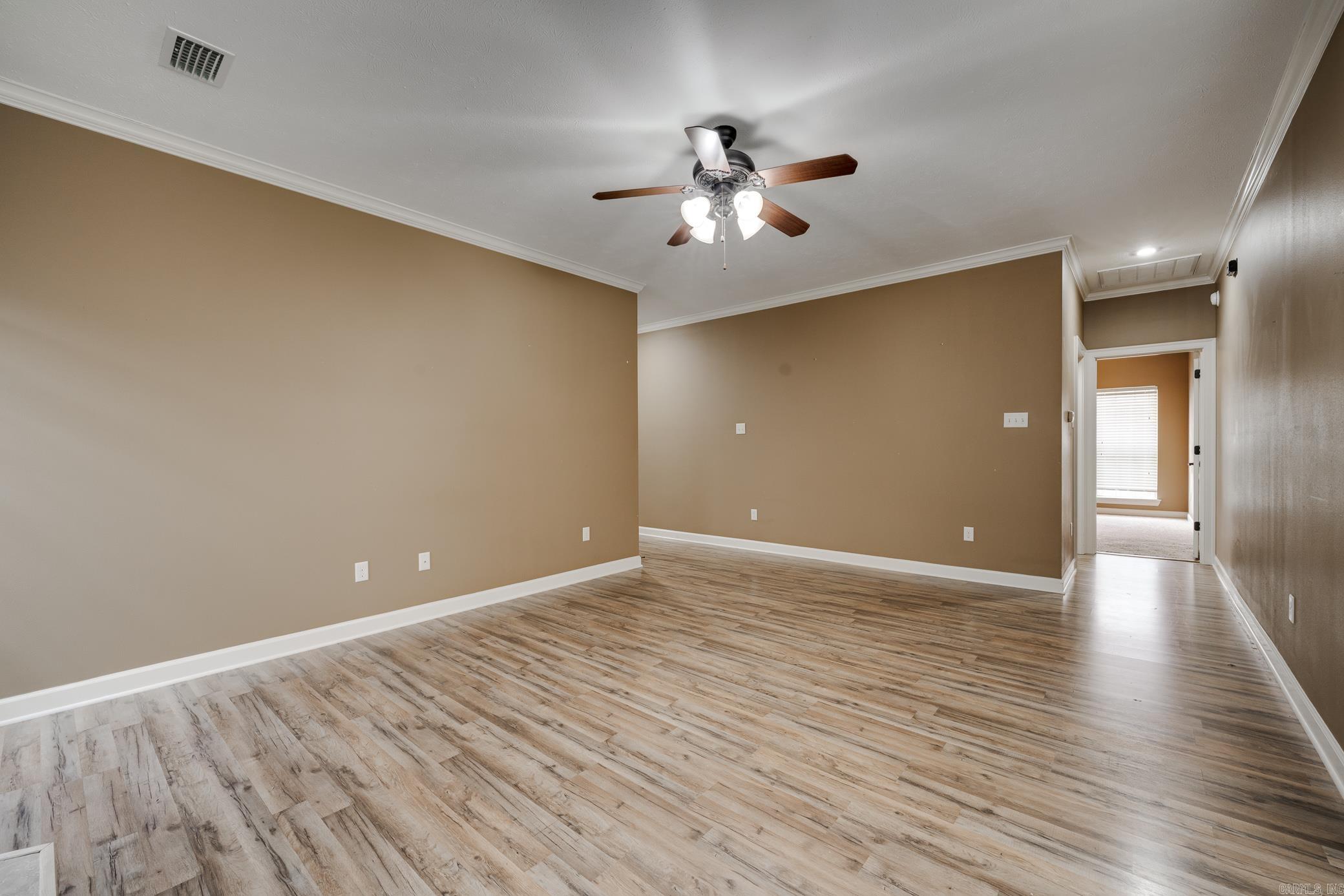 Oak Tree Circle - Residential