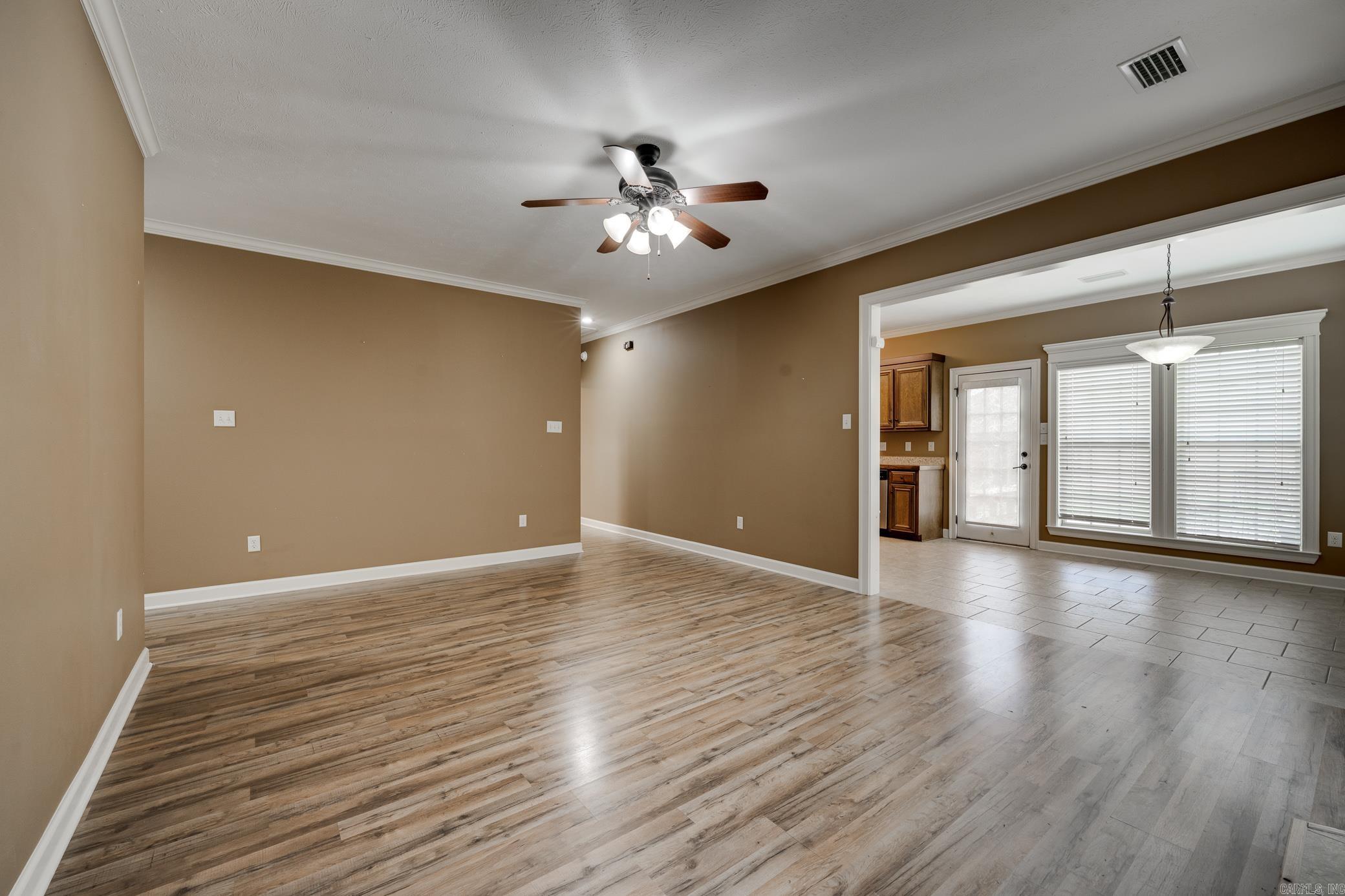 Oak Tree Circle - Residential