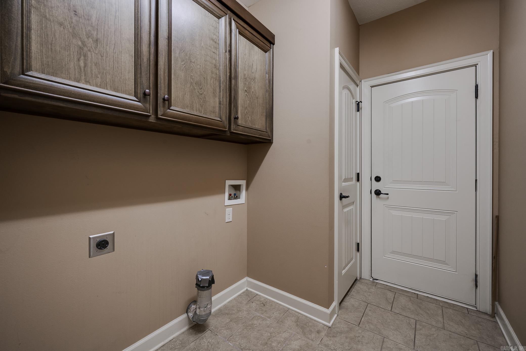 Oak Tree Circle - Residential