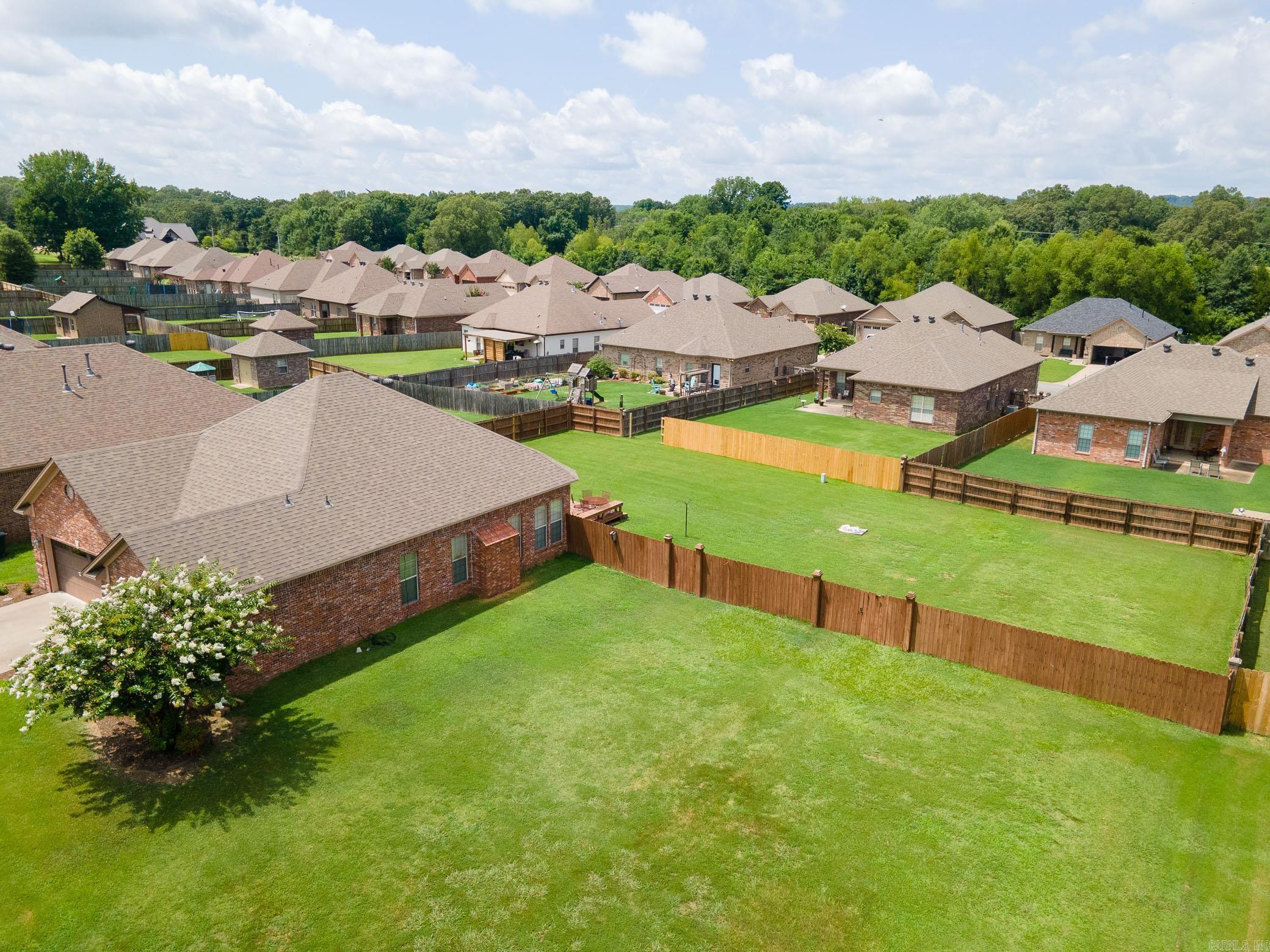 Oak Tree Circle - Residential