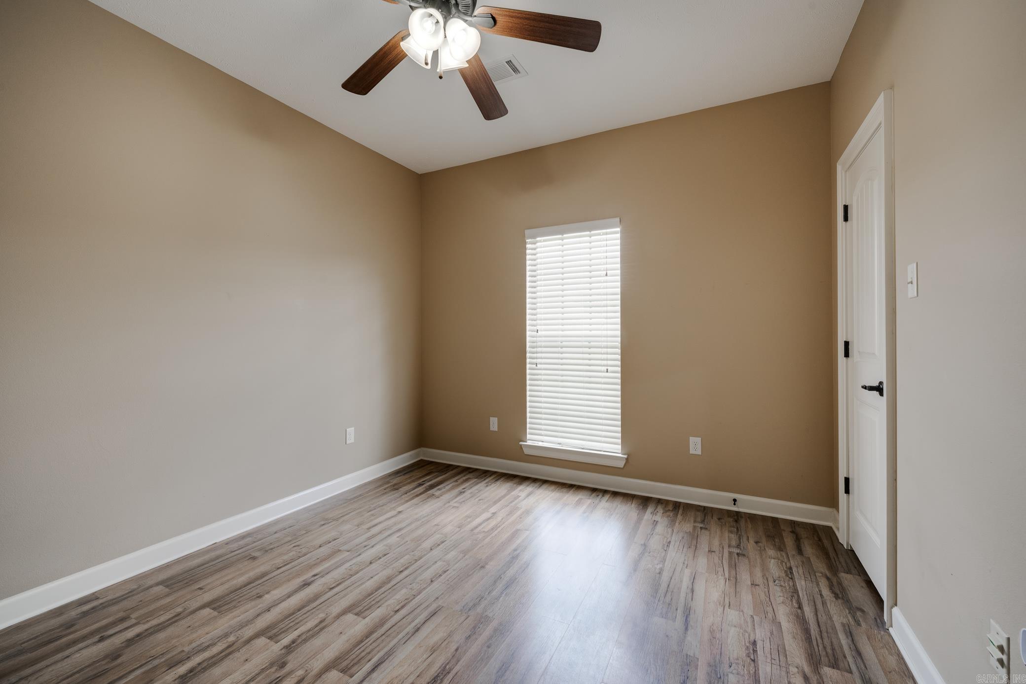 Oak Tree Circle - Residential