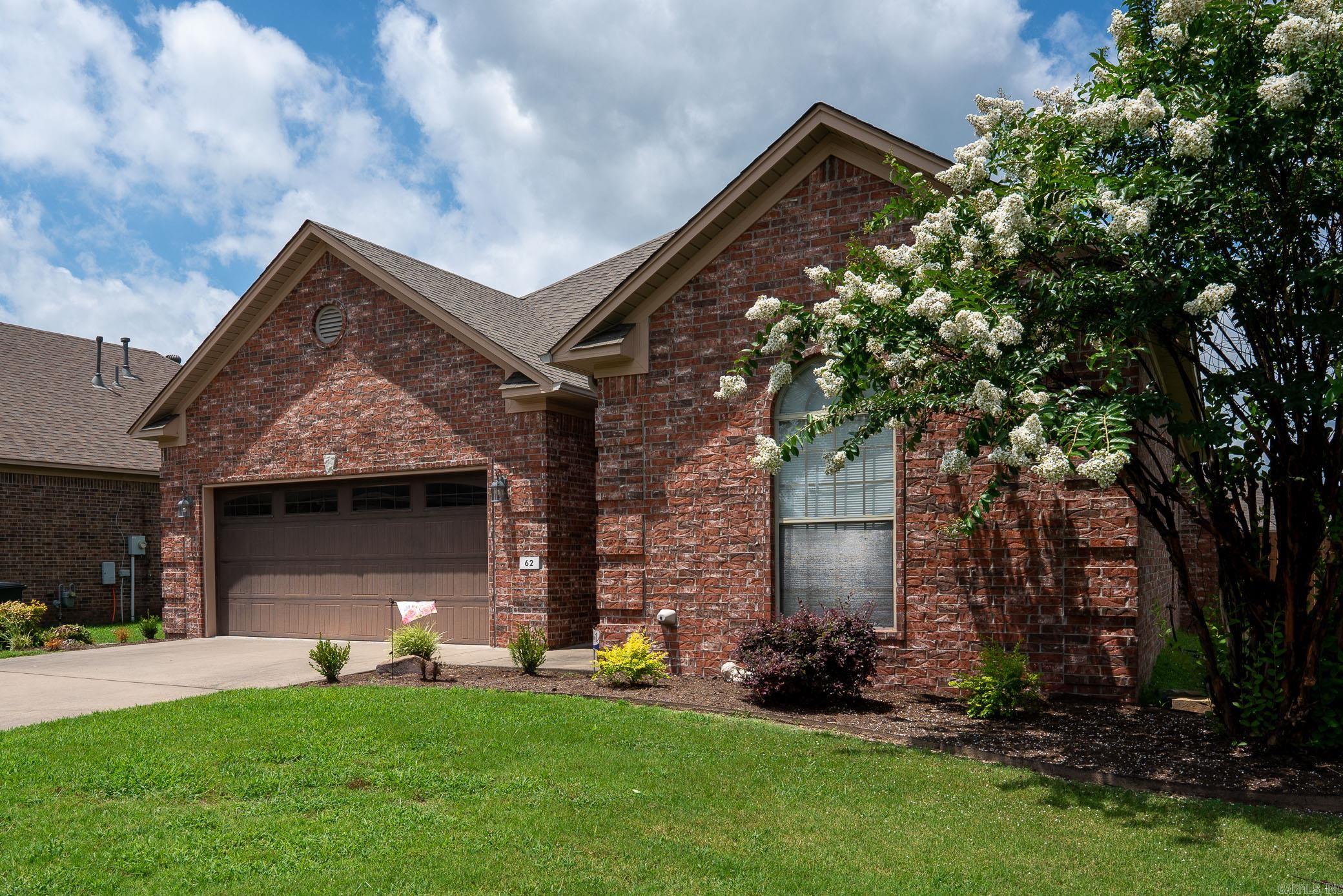 Oak Tree Circle - Residential