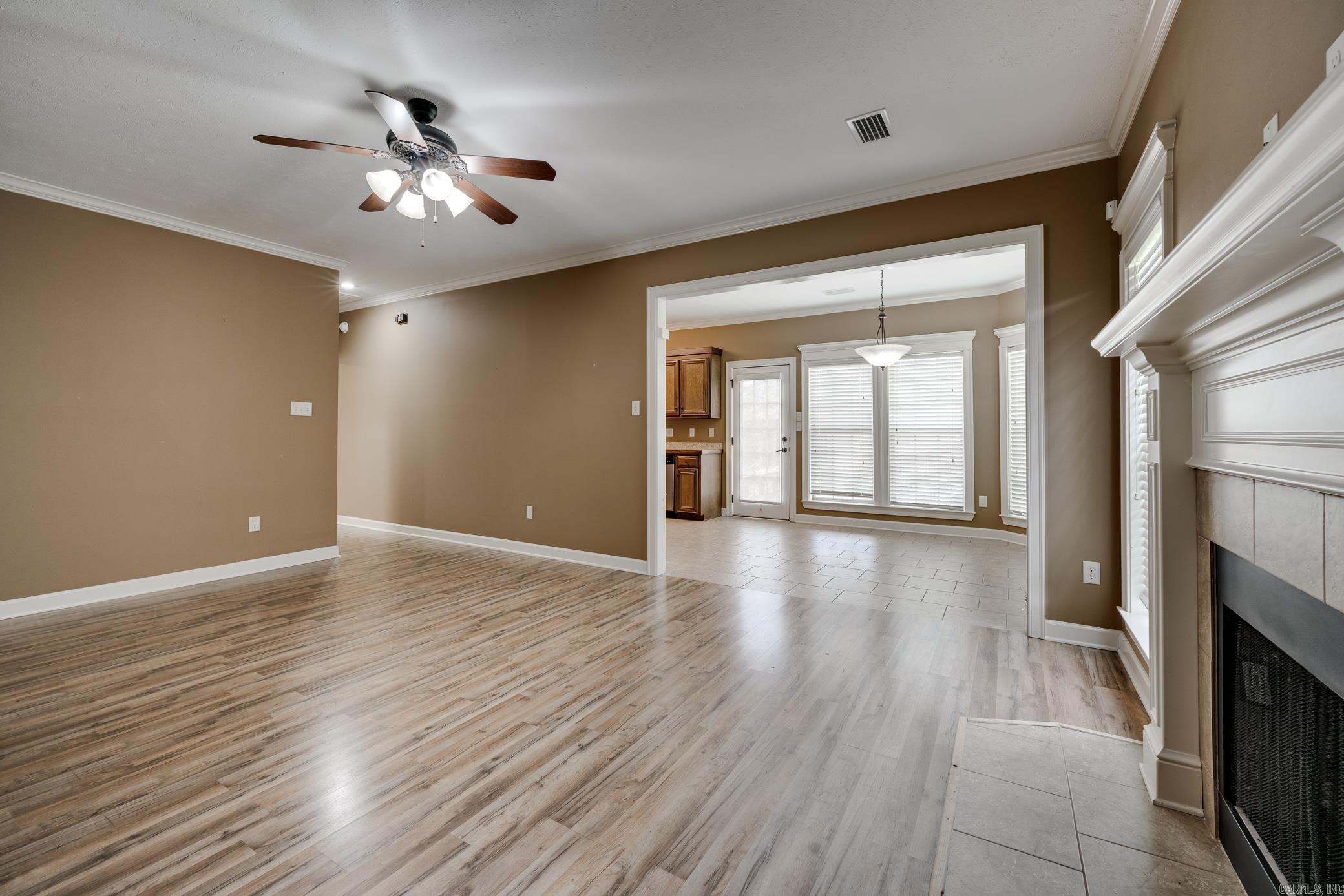 Oak Tree Circle - Residential