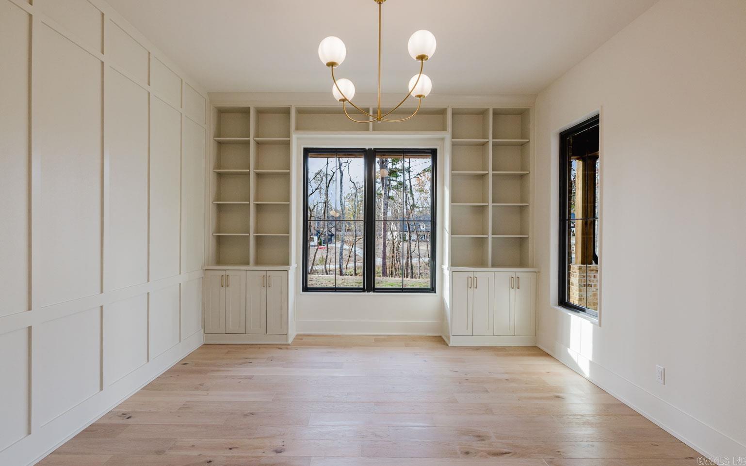 HAZEL OAK - Residential