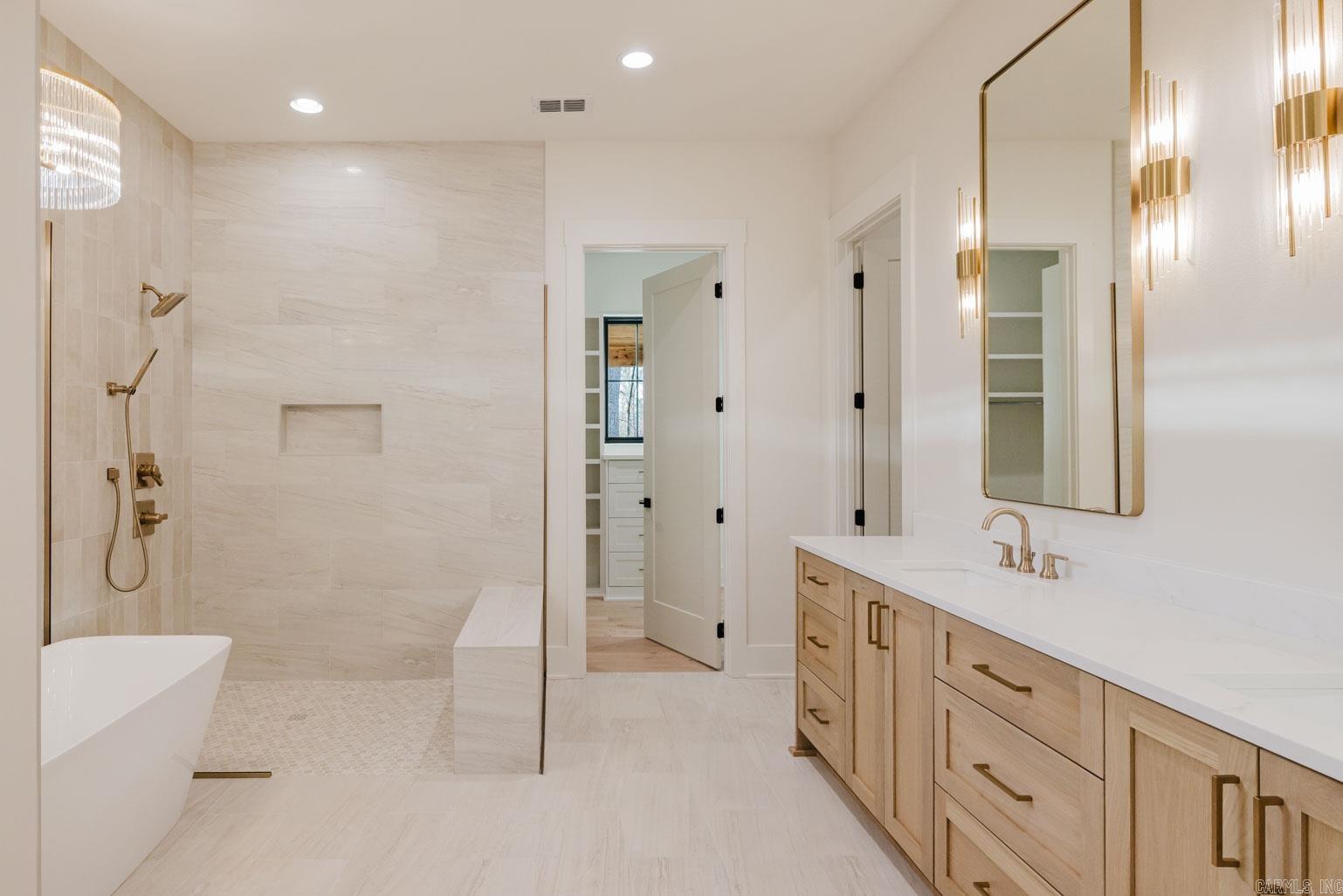 HAZEL OAK - Residential