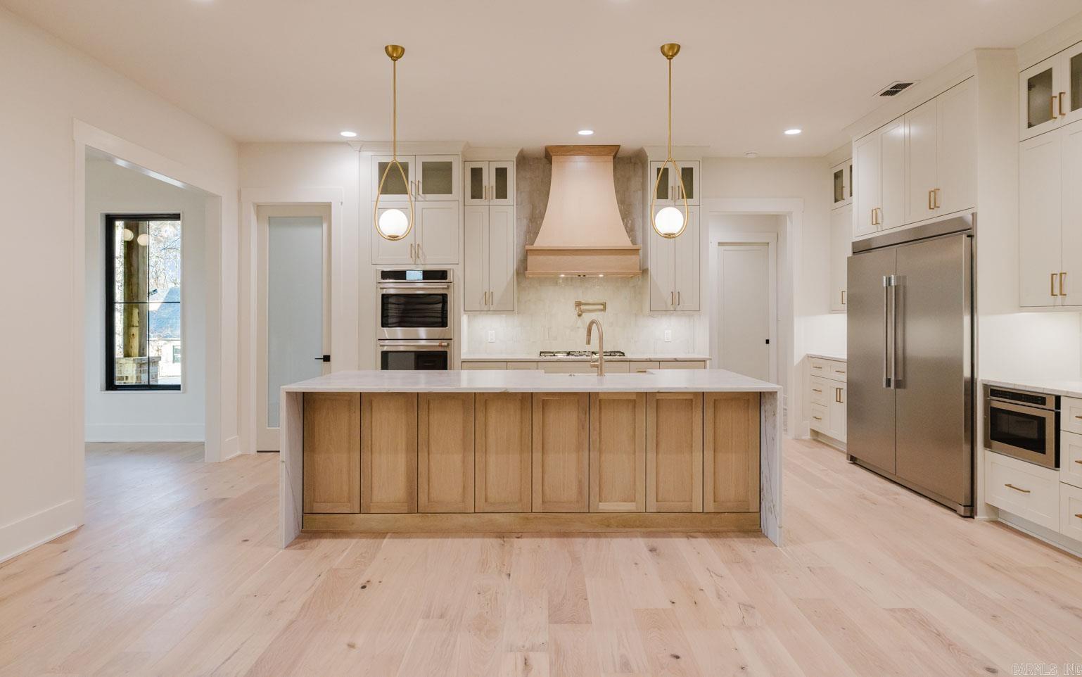 HAZEL OAK - Residential